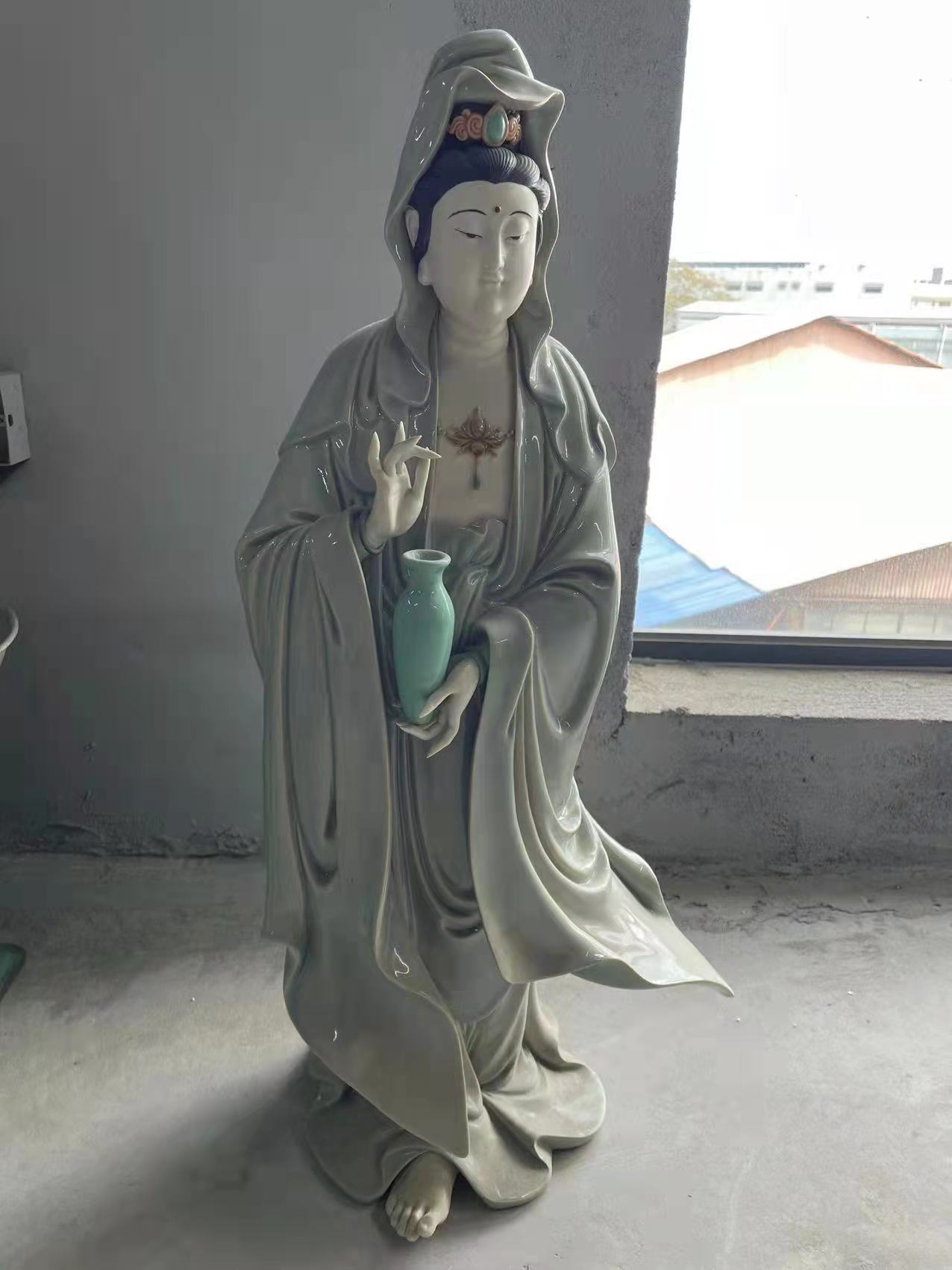 净瓶观音菩萨摆件石湾陶瓷公仔大师收藏品