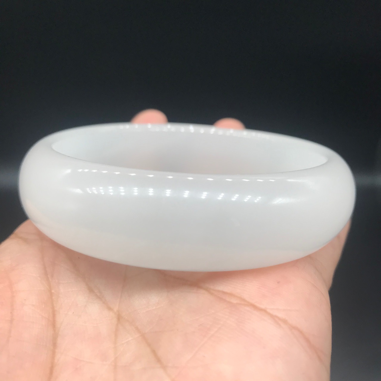 新疆和田羊脂白金丝玉手镯女款白玉金丝玉手镯厂家批发直播货源