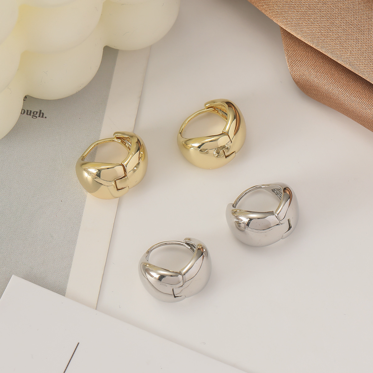 夏季925纯银高级感光面素圈耳扣女ins耳环不掉色椭圆耳饰饰品批发