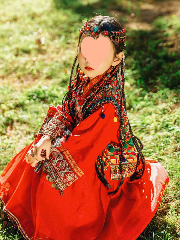 新疆异域风民族风舞蹈演出服女童藏族服装旅拍儿童长裙摄影写真新