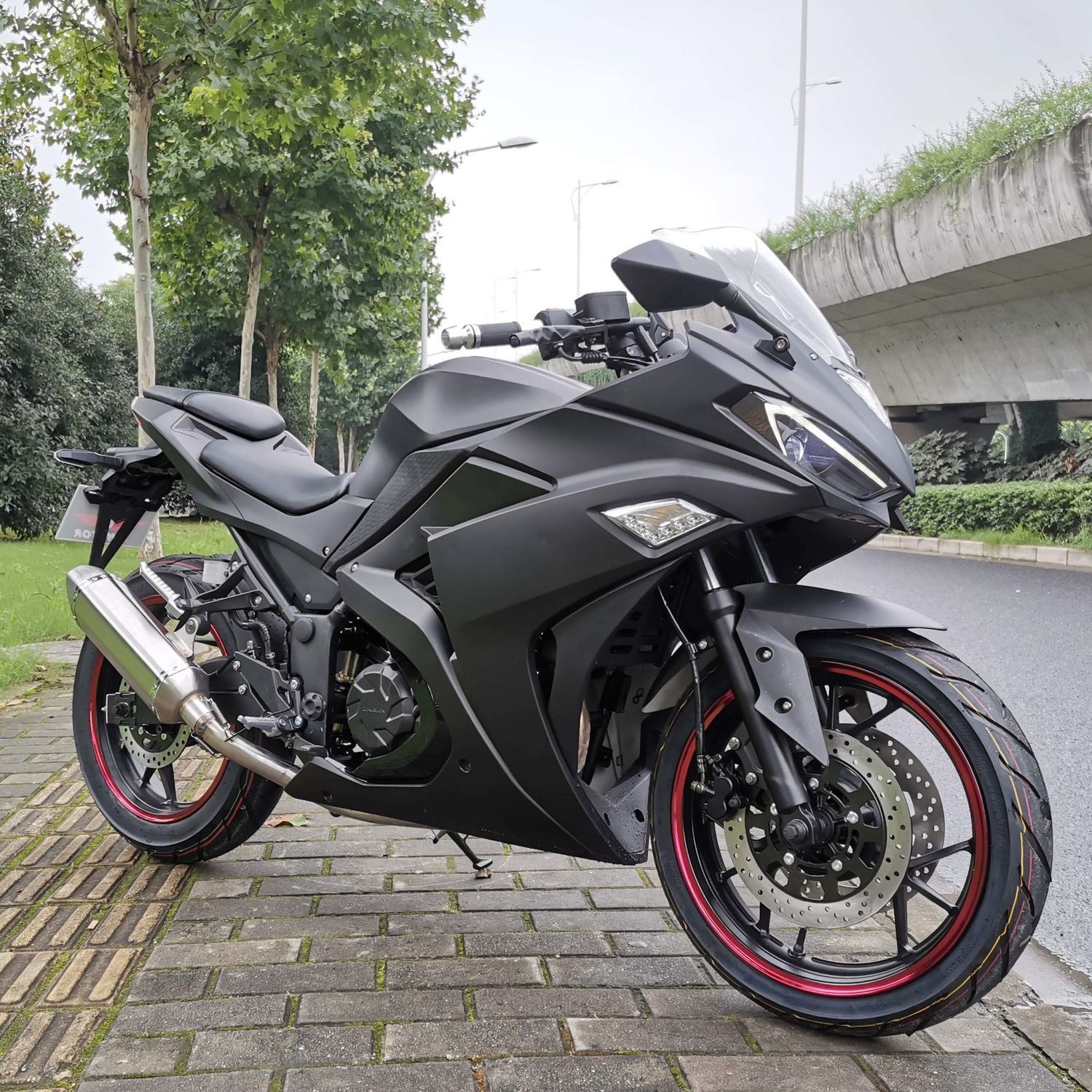 全新v6摩托车200小忍者忍400r3国四电喷趴赛机车可上牌跑车地平线