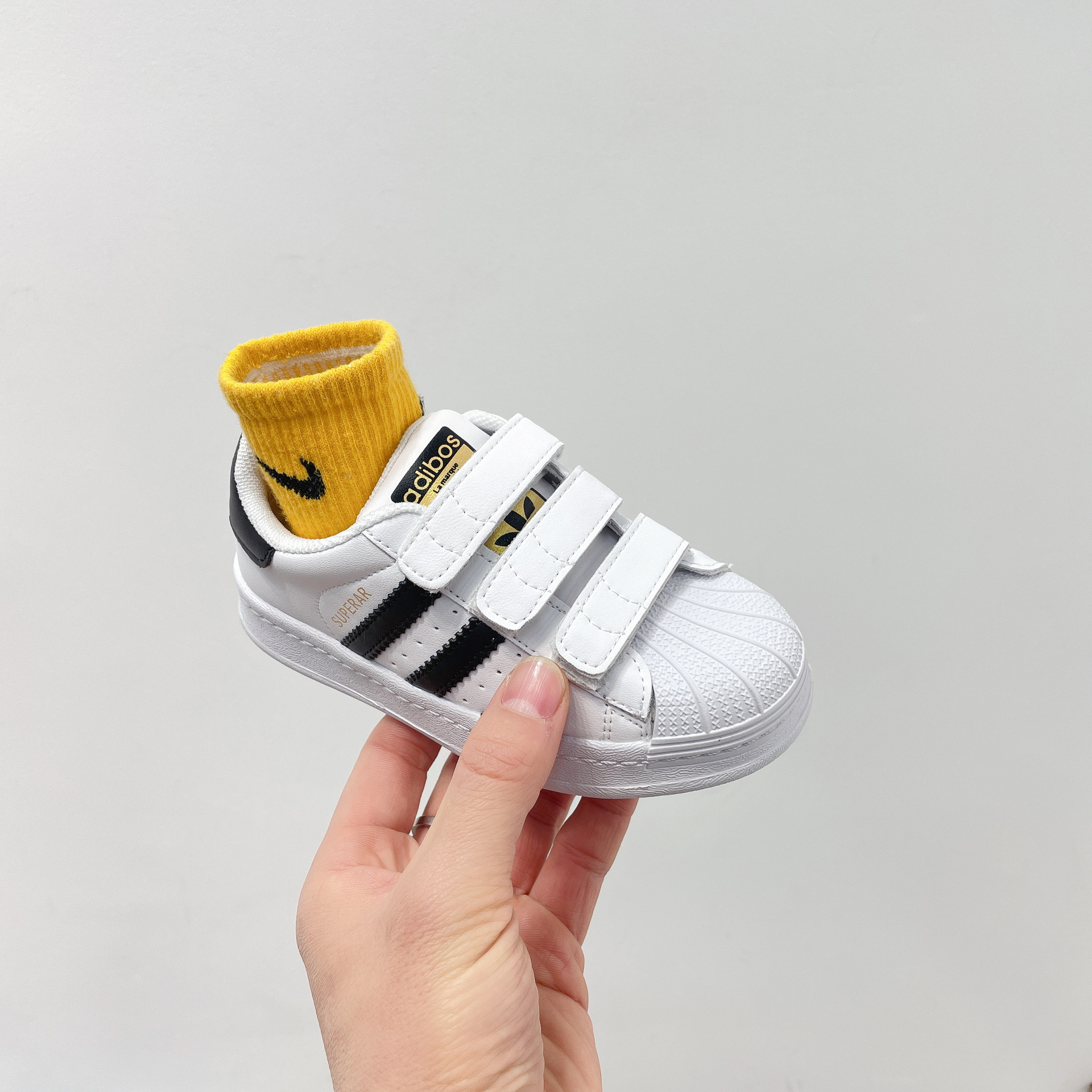 儿童贝壳头板鞋2020秋季经典男女童魔术贴宝宝跑步鞋亲子款小白鞋