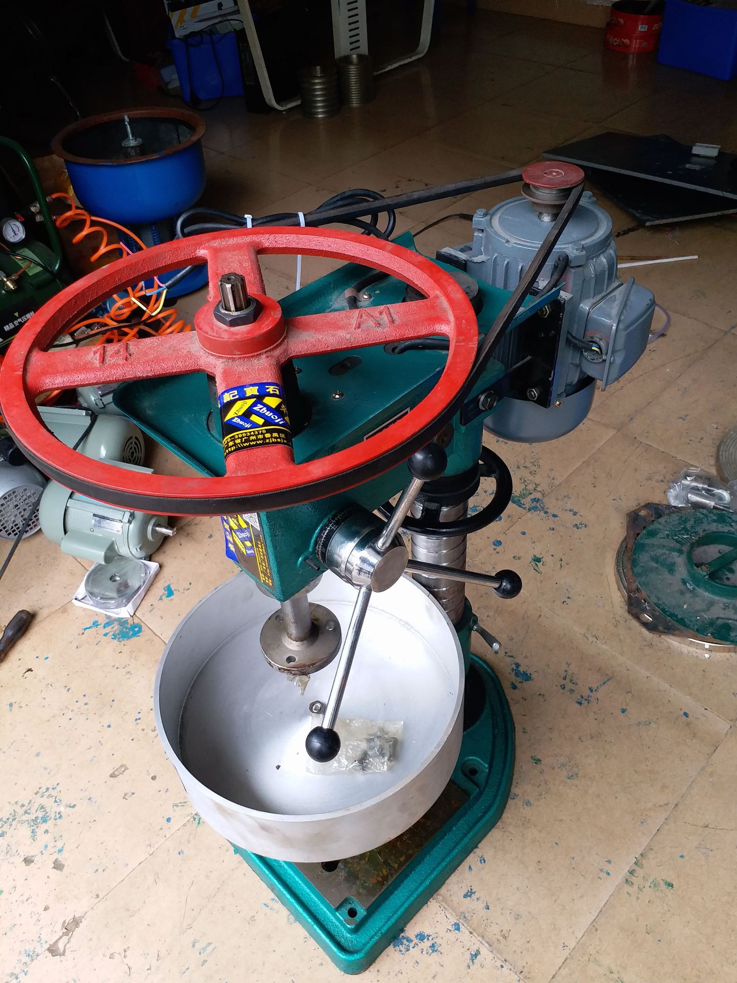 翡翠南红玛瑙水晶紫晶圆珠正圆金刚磨珠窝珠精磨机