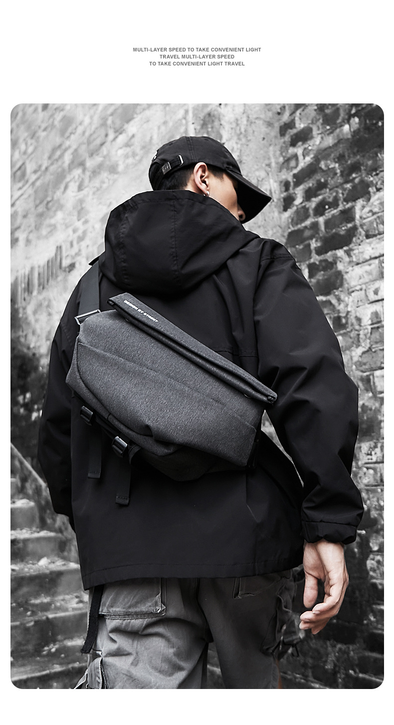 日系潮牌单肩斜挎包男大容量机能风邮差包工装电脑背包机车骑行包