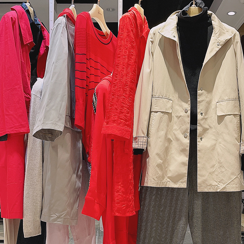 女装十三行一手货源秋季中长款毛呢外套尾货女上衣风衣服品牌尾单