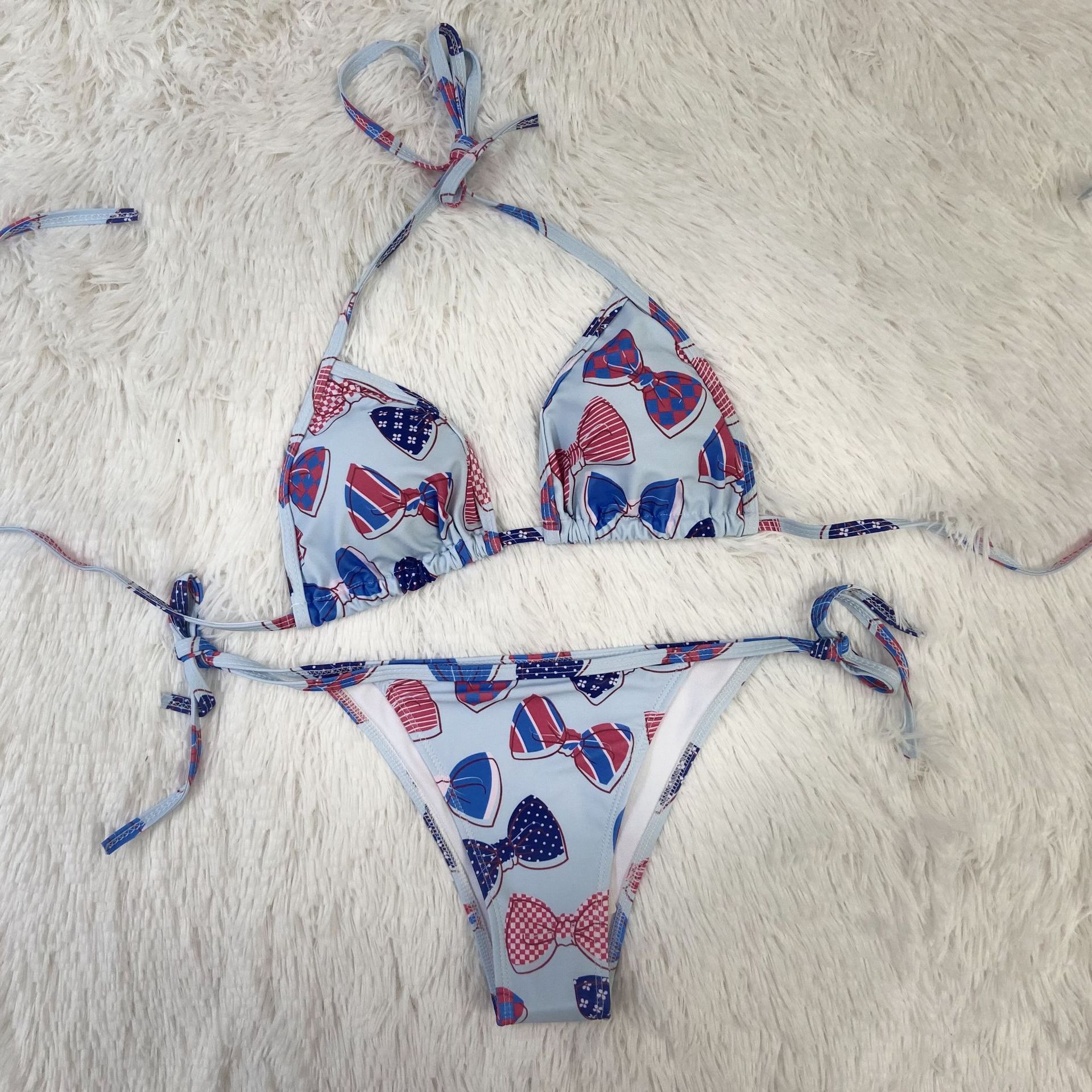 新款爆款字母系带三角包bikini欧美分体比基尼性格沙滩拍照-阿里巴巴