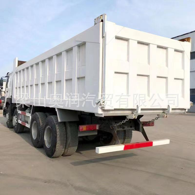 出售二手豪沃翻斗卡车 前四后八渣土运输车 右驾驶舱砂石料自卸车