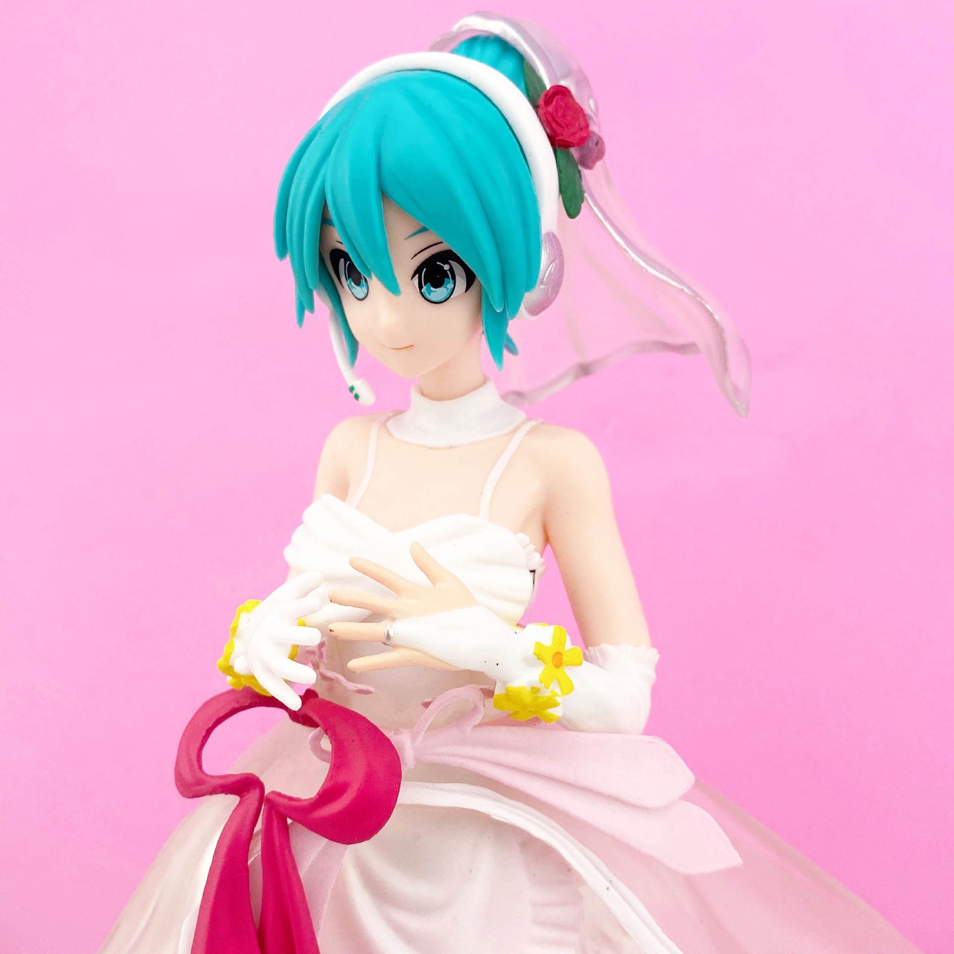 大号婚纱初音miku婚纱礼服新娘初音未来手办模型公仔蛋糕装饰摆件
