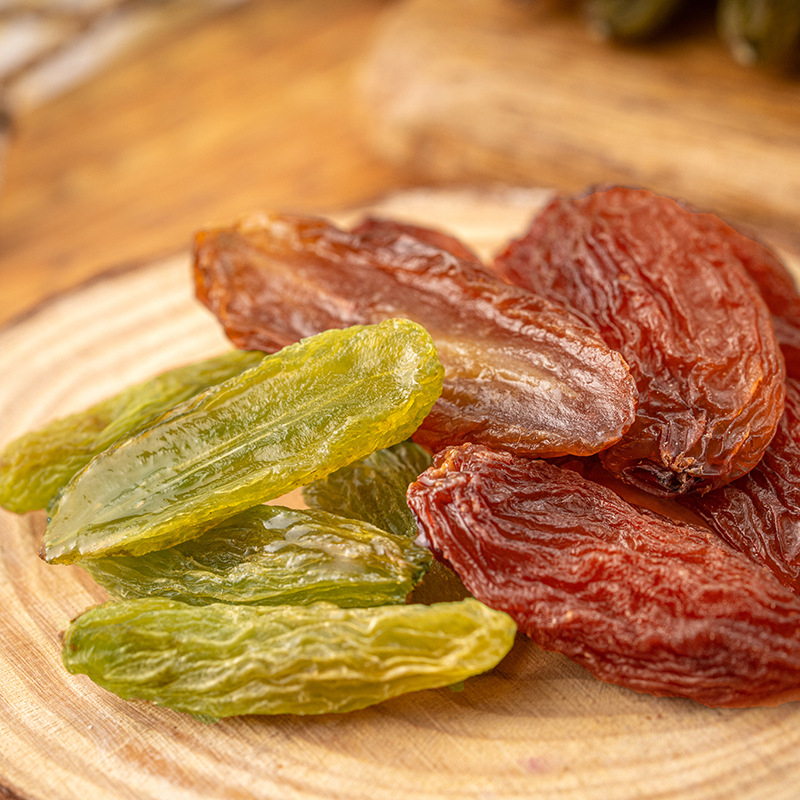 新疆产吐鲁番级绿香妃王葡萄干大红香妃500g免洗零食粒葡萄干