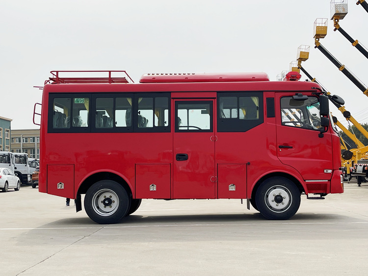 国六东风四驱越野客车 17座4*4森林消防运兵车