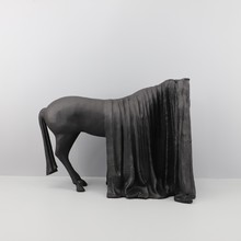 简约现代抽象动物雕塑马摆件售楼处样板房客厅玄关家居艺术品装饰