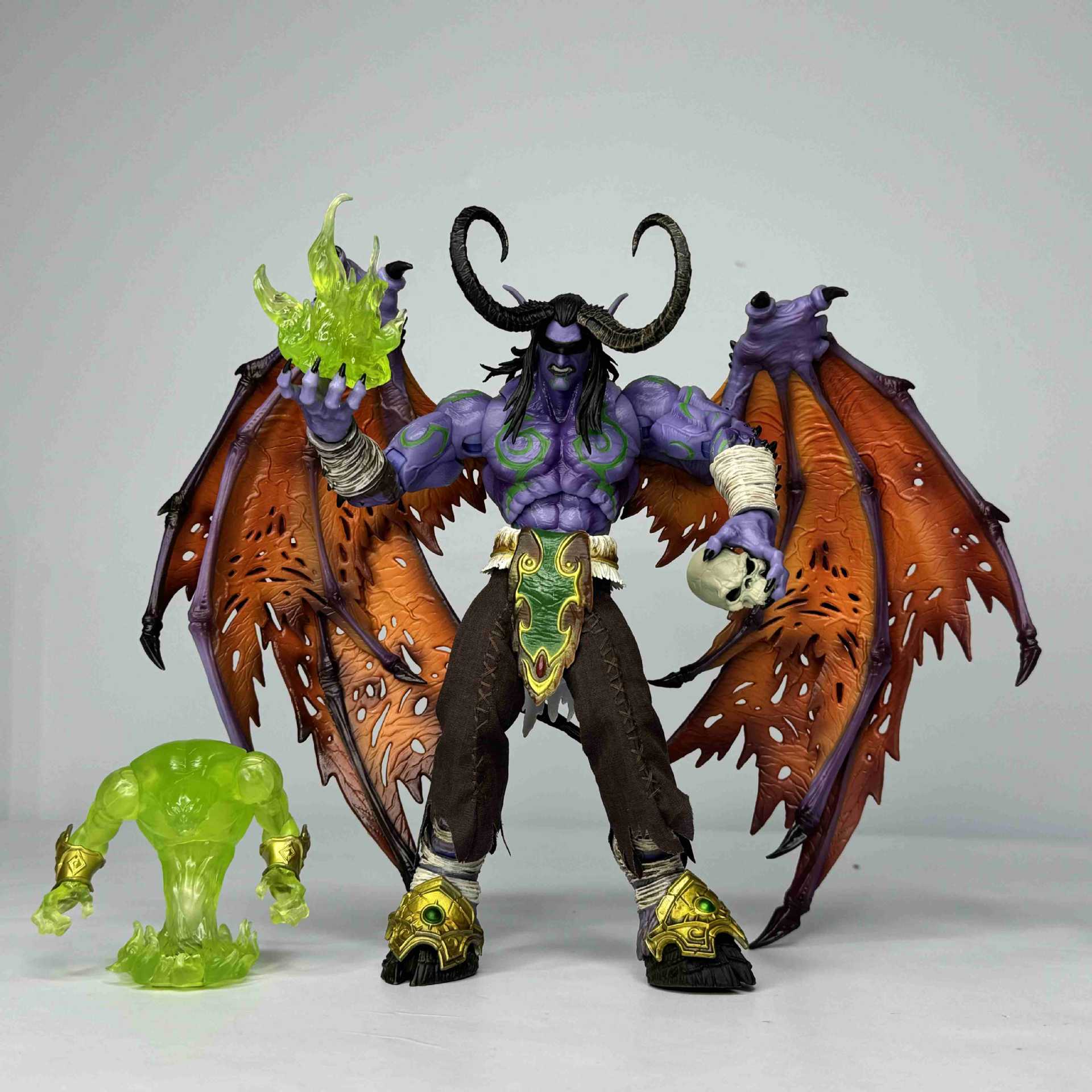 恶魔世界 恶魔猎手伊利丹·怒风gk 可发光手办 魔兽盒装摆件模型