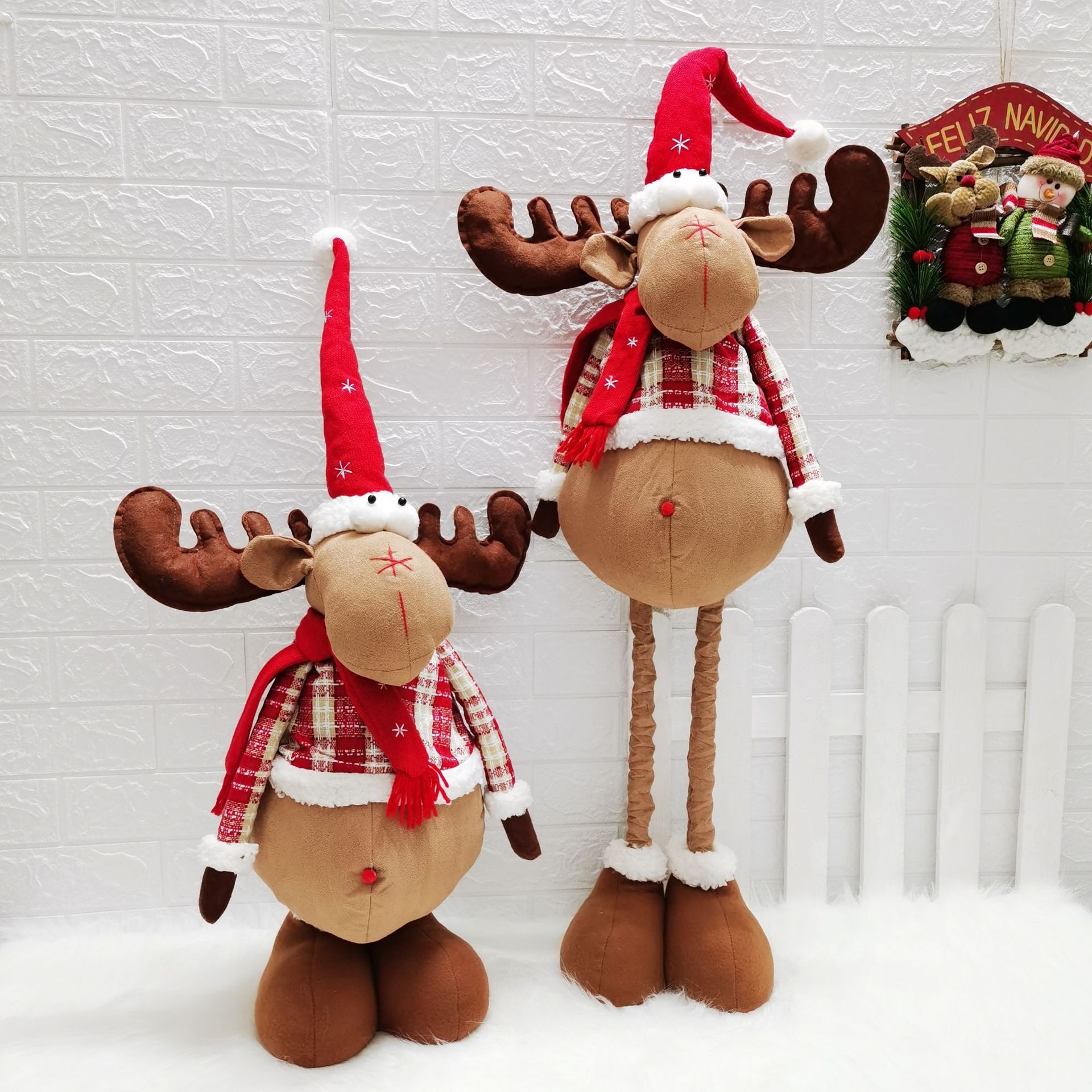 圣诞布艺伸缩麋鹿橱窗装饰用品创意摆件麋鹿玩偶圣诞礼物跨境产品