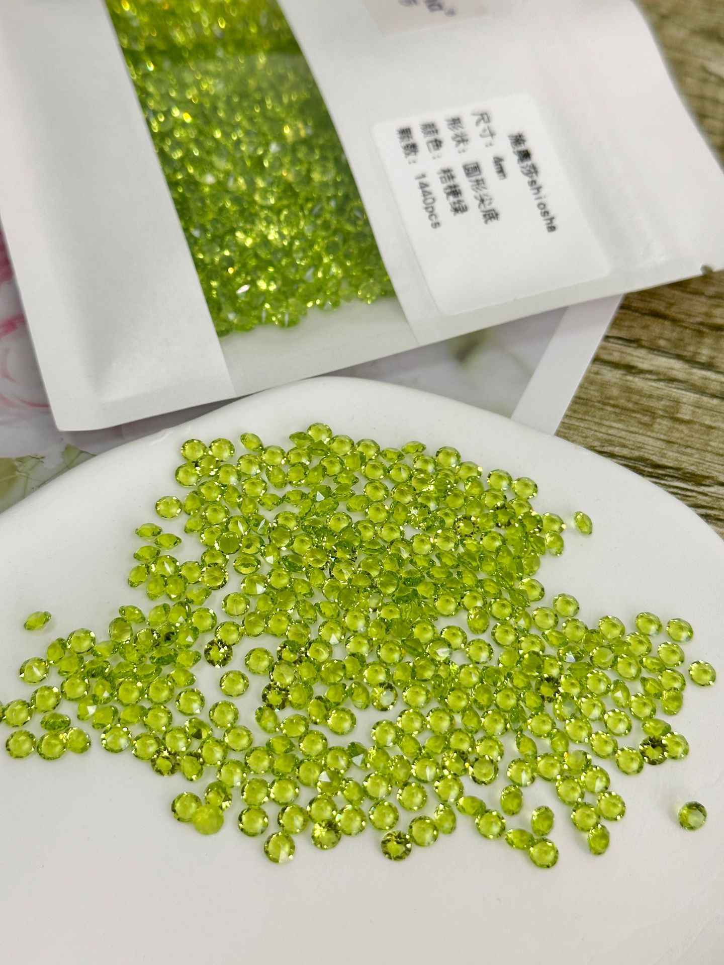 Shiosha 4mm Shiyue Surface 33 Cut Surface Nail Beauty Rhinestone Ornaments Shoes Clothing Coat and Cap Bag Jewelry Accessories Factory Wholesale