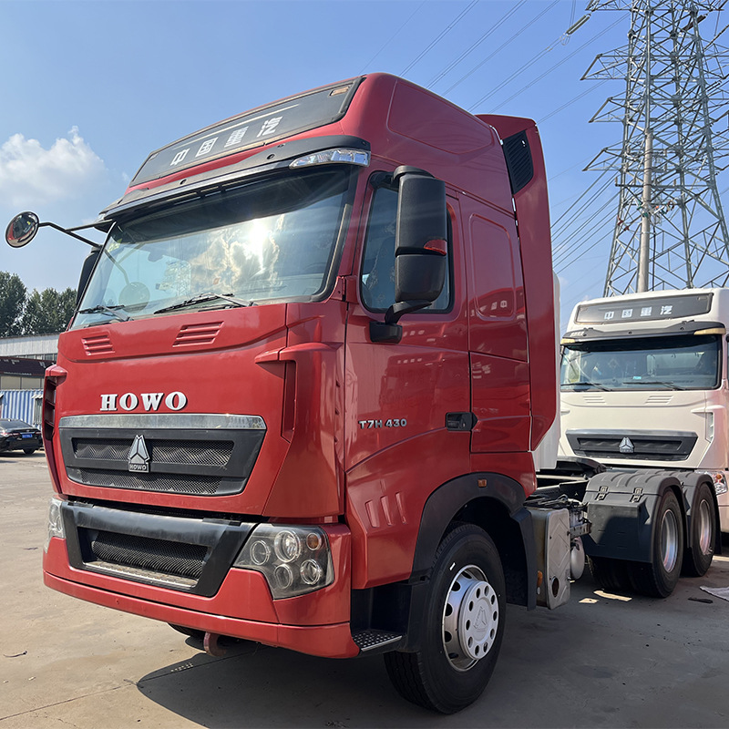 厂家出口豪沃t7天然气拖车头 后八轮重型卡车 420马力牵引半挂车