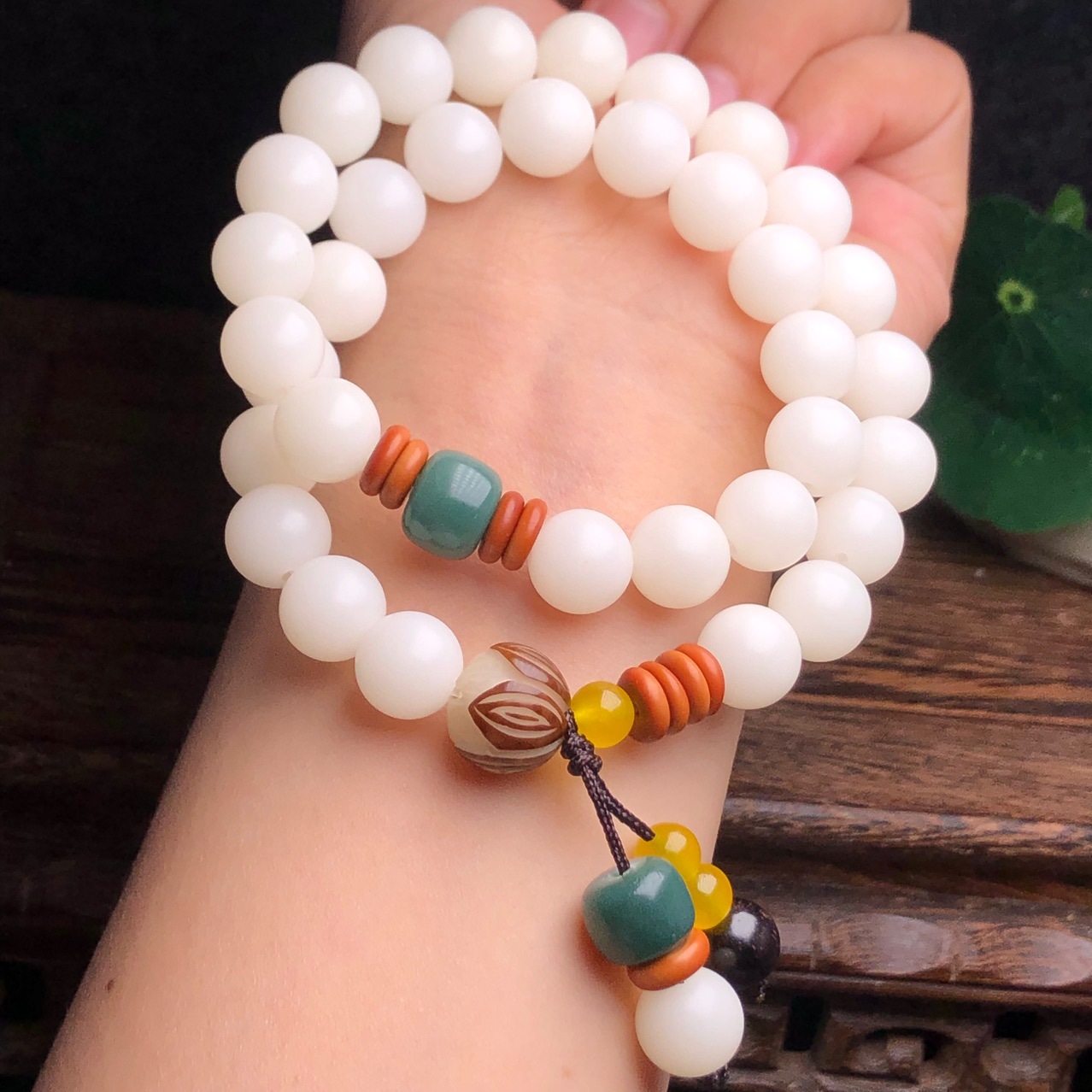 Factory Wholesale White Jade Bodhi Root Pendant Bracelet round Beads 10mm Beads Two Circle Bracelet Live Broadcast Scenic Spot Hot Sale