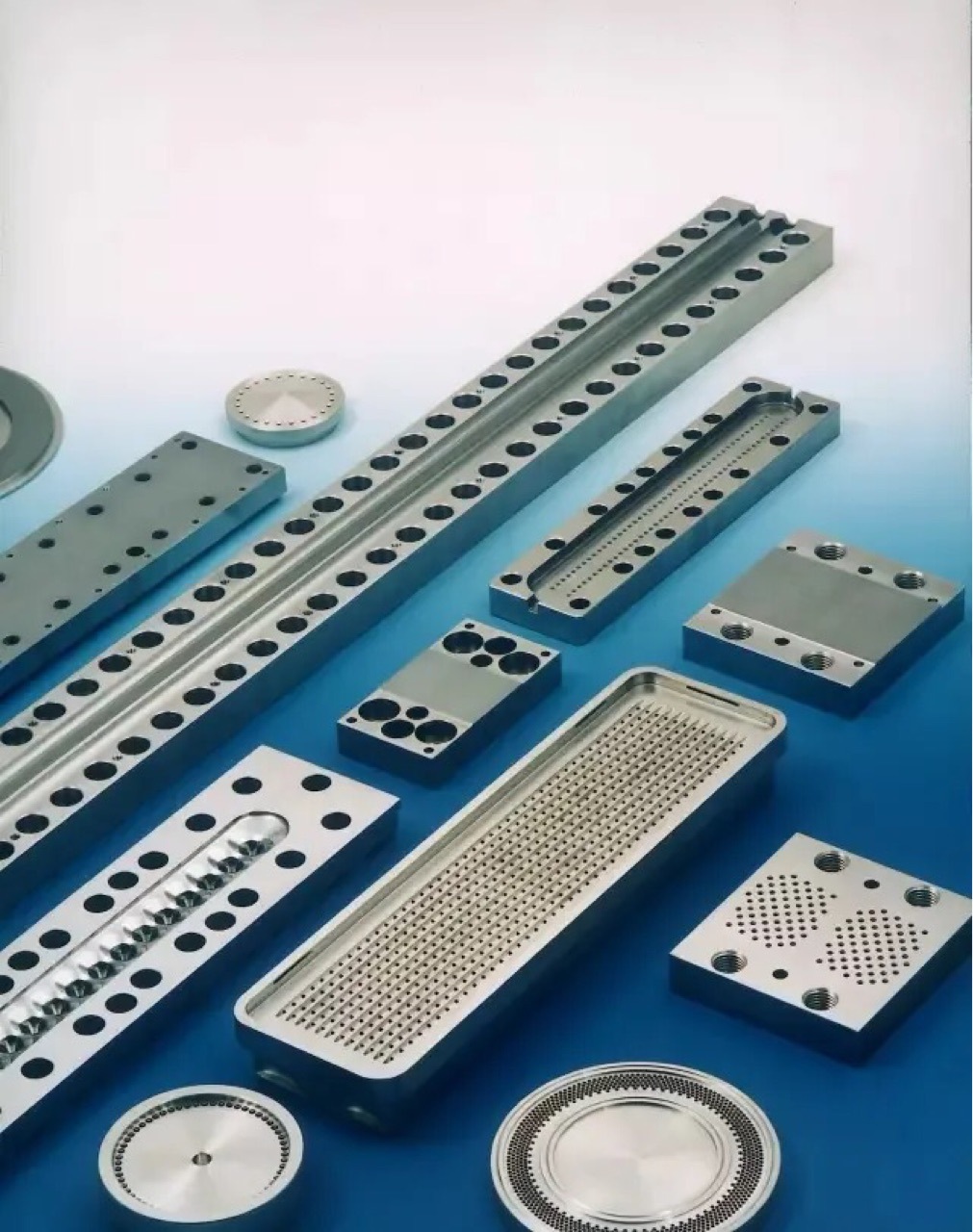 不锈钢孔加工微孔加工斜孔加工喷丝板微孔加工