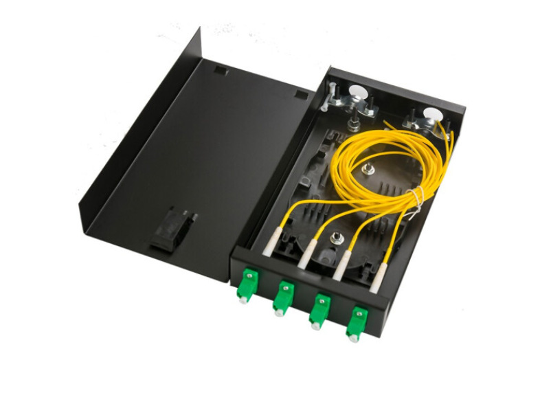桌面式4口4芯lc满配单模多模光纤终端盒 含熔接尾纤法兰 电信级