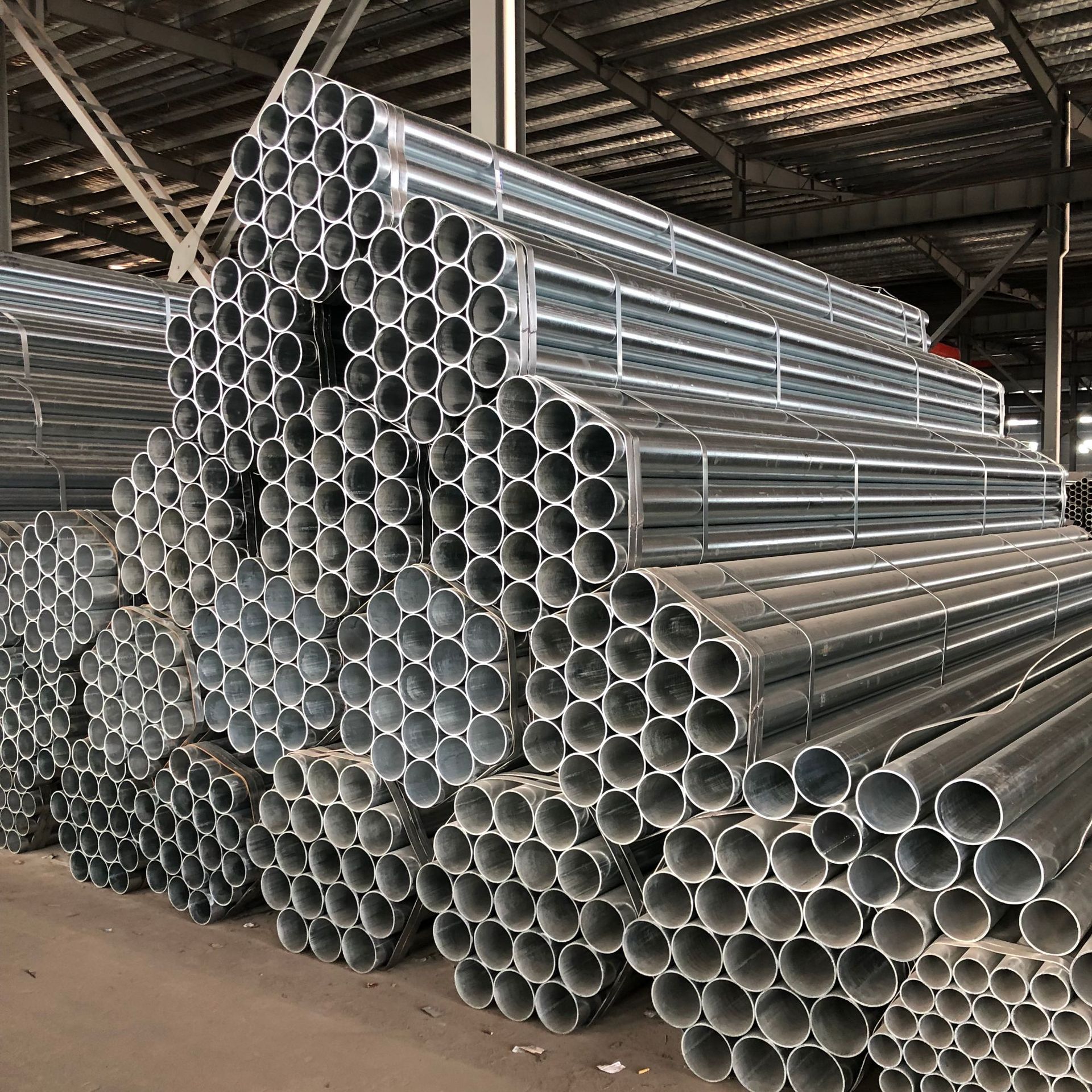 无锡厂家直供q235镀锌管 热镀锌管 镀锌焊管 大棚用镀锌管