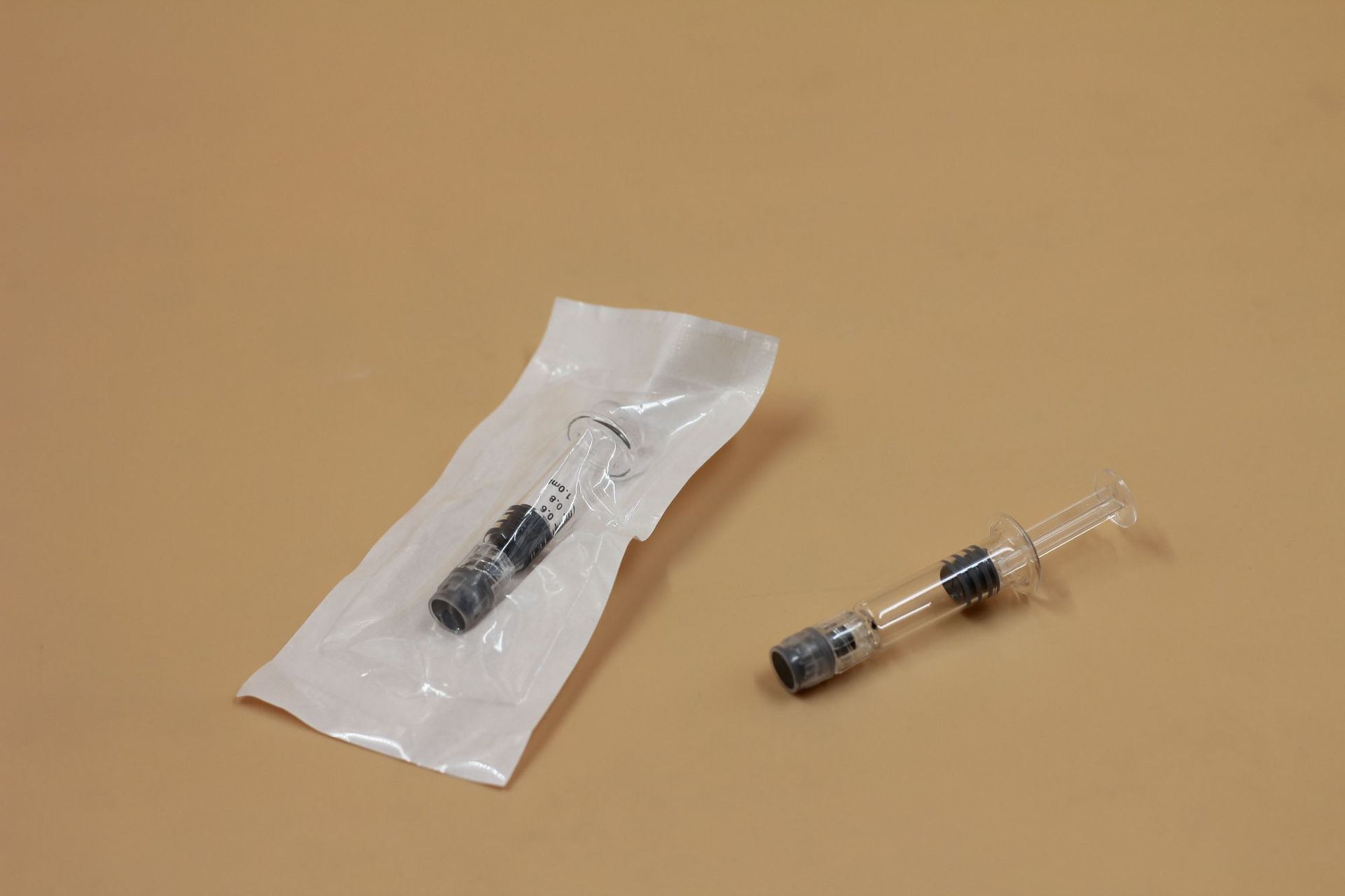 现货1ml标准鲁尔锁预灌封玻璃注射器美容水光针注射器