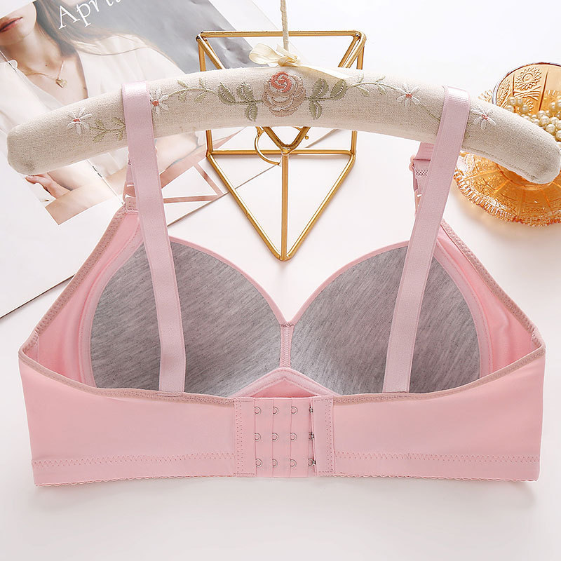 2023 New plus Size Thin Wireless Push up Push up Bra Adjustable Plump Girls Simple Non-Magnetic Smooth Bra