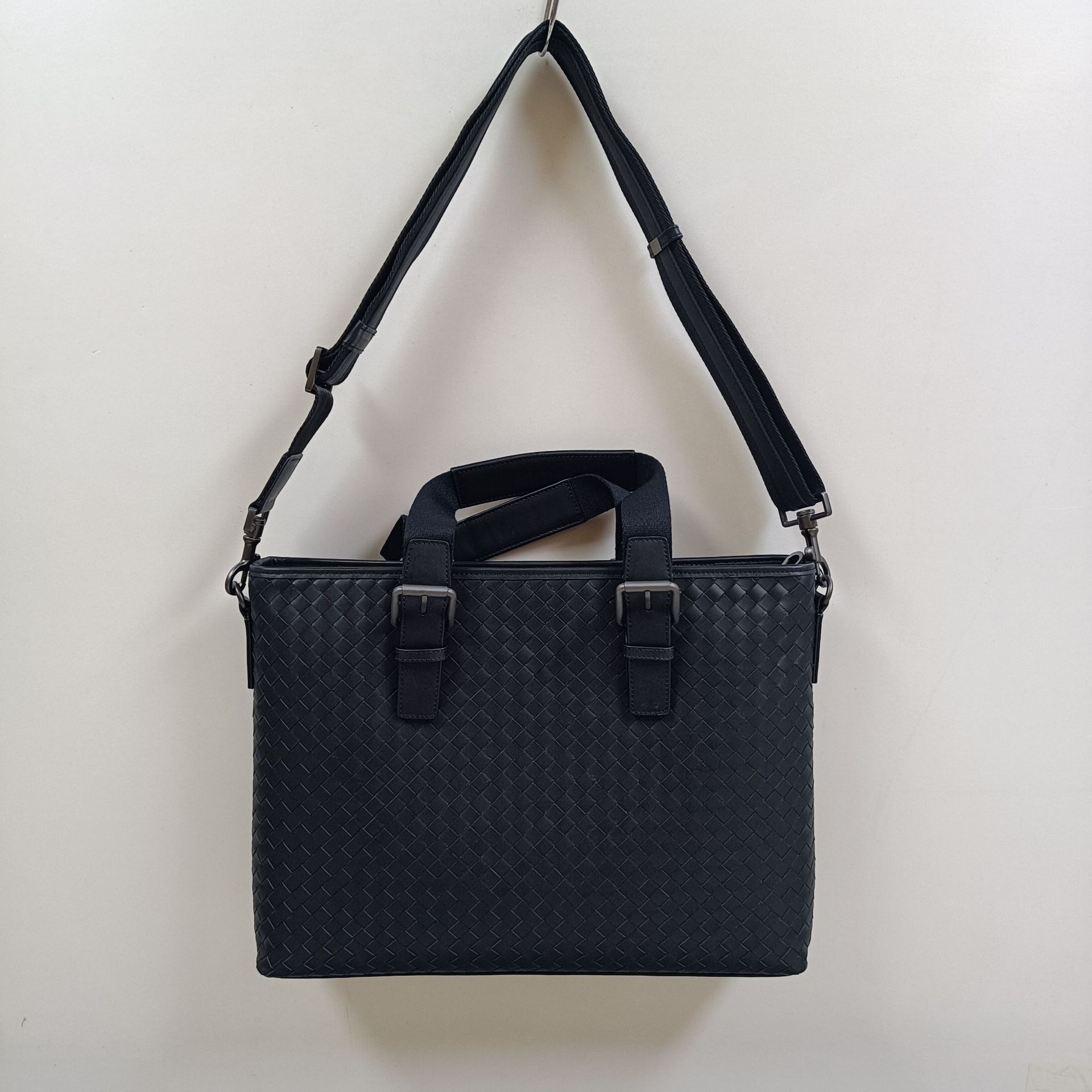 新款头层牛皮手工编织男士商务通勤公文包薄款手提包真皮男挎包