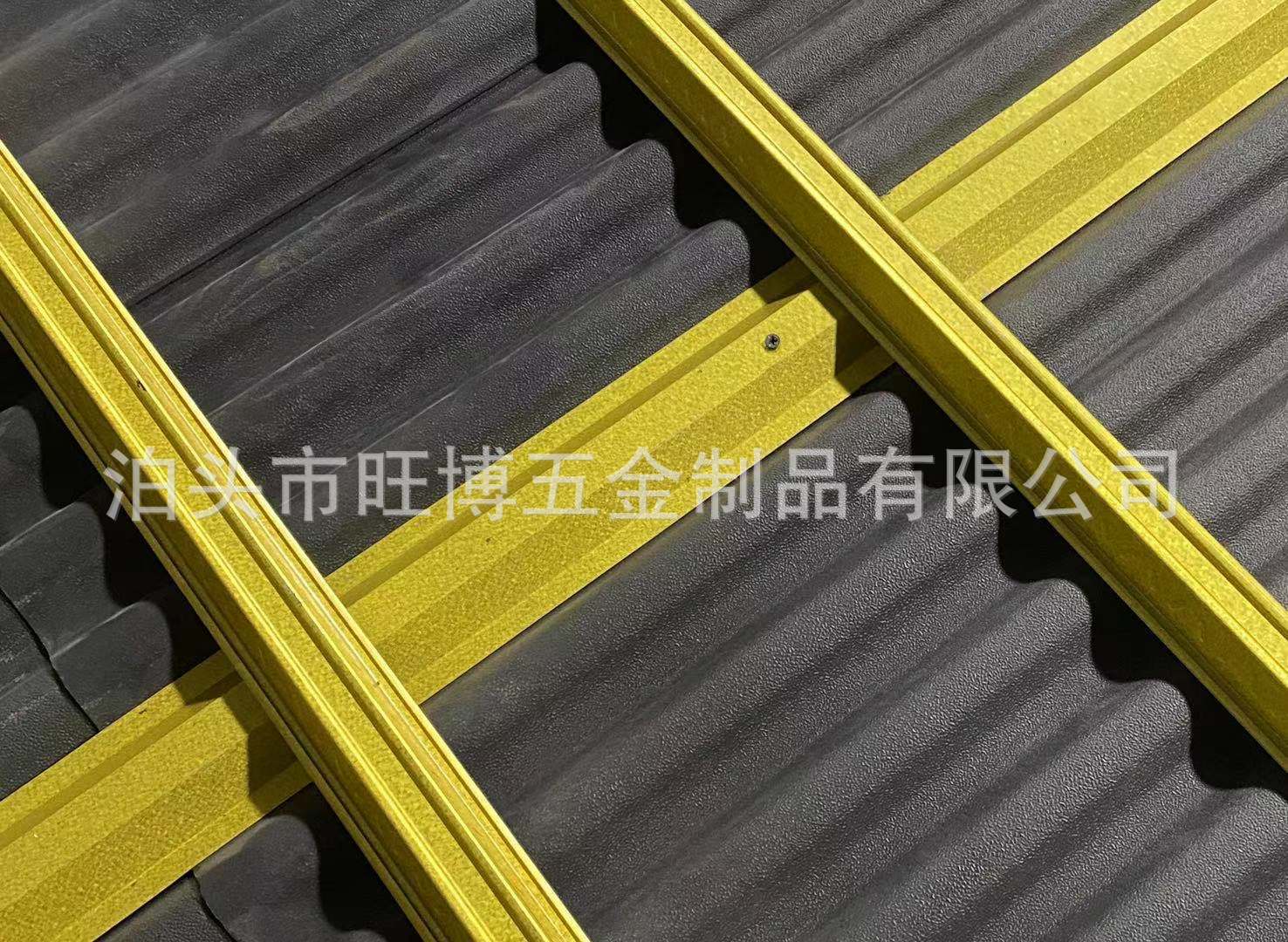 屋面挂瓦条 金属挂瓦条成品 镀铝锌钢顺水条挂瓦条 调平支架