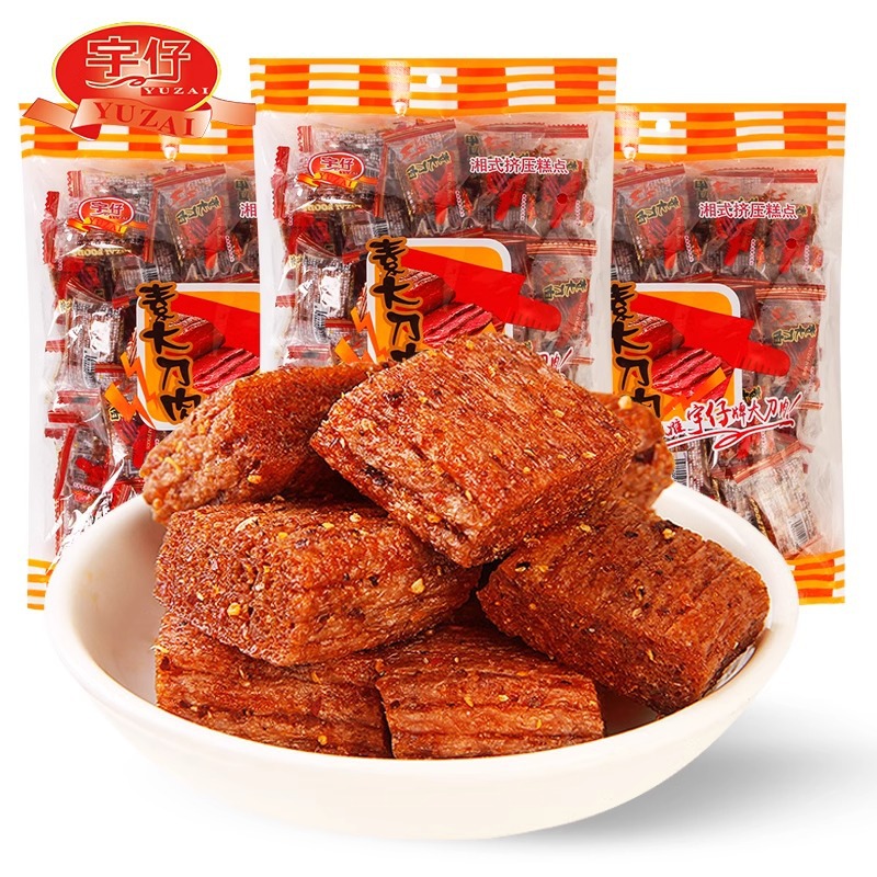 宇仔大刀肉辣条208g湖南特产辣小吃零食8090后儿时怀旧麻辣条批发
