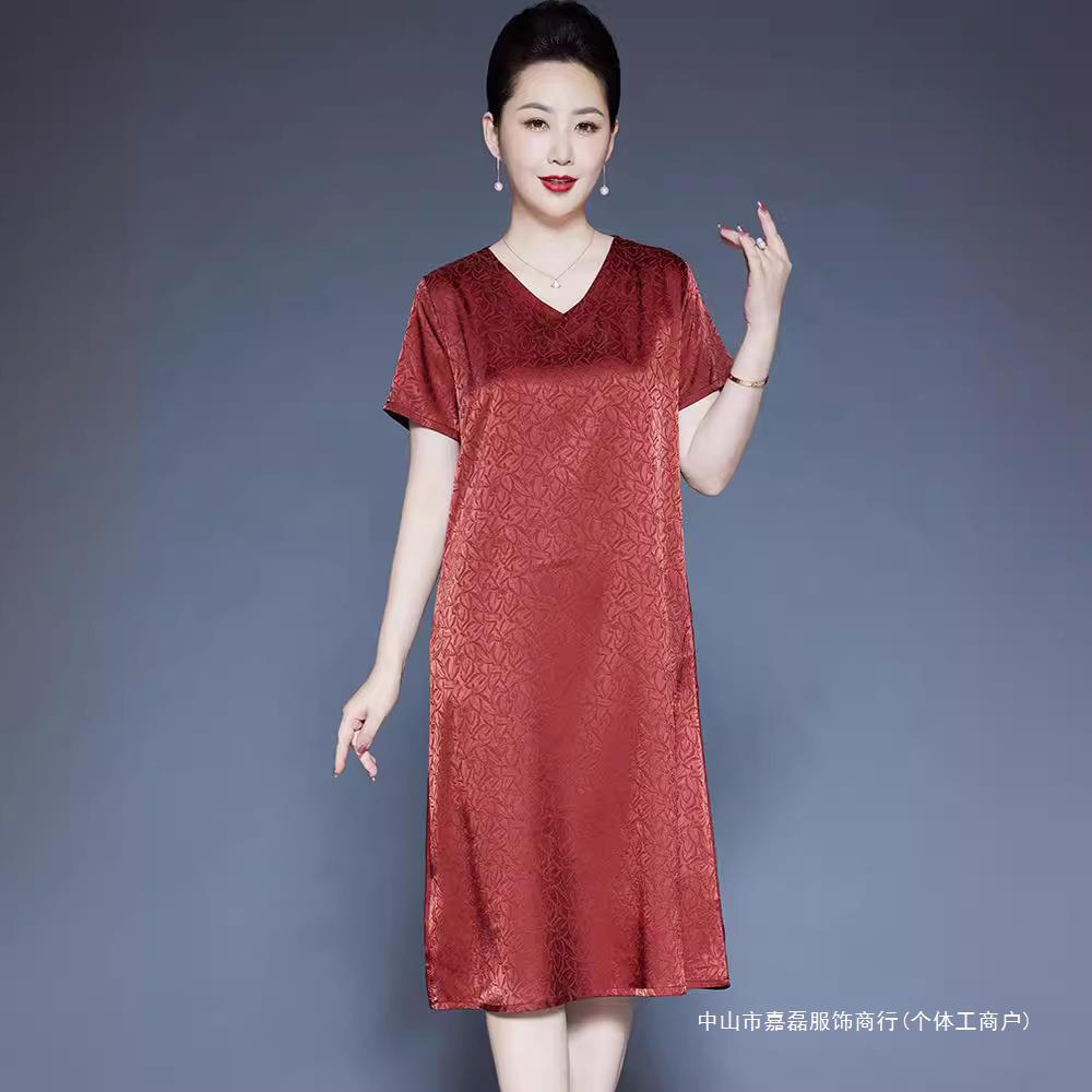 提花桑蚕丝裙子太太女夏装新款真丝连衣裙大码中老年阔妈妈装宽松