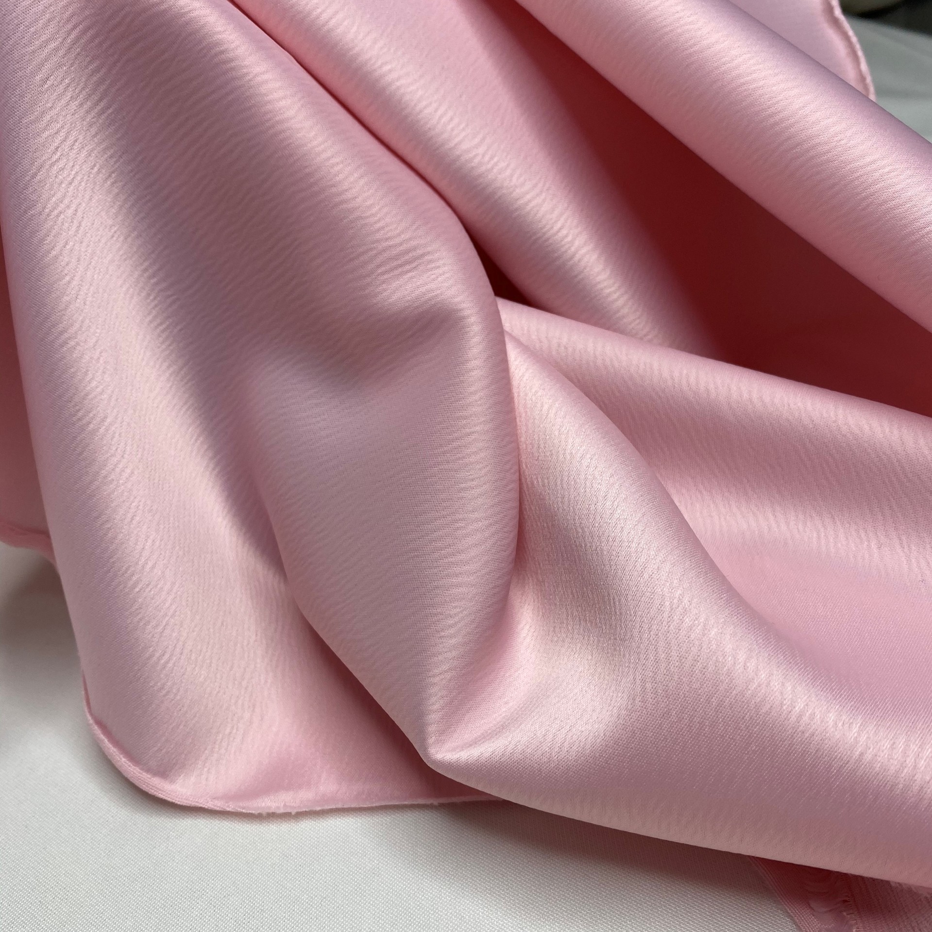 现货蚂蚁皱缎面 法国皱缎面 哑光水波纹色丁面料 礼服连衣裙布料