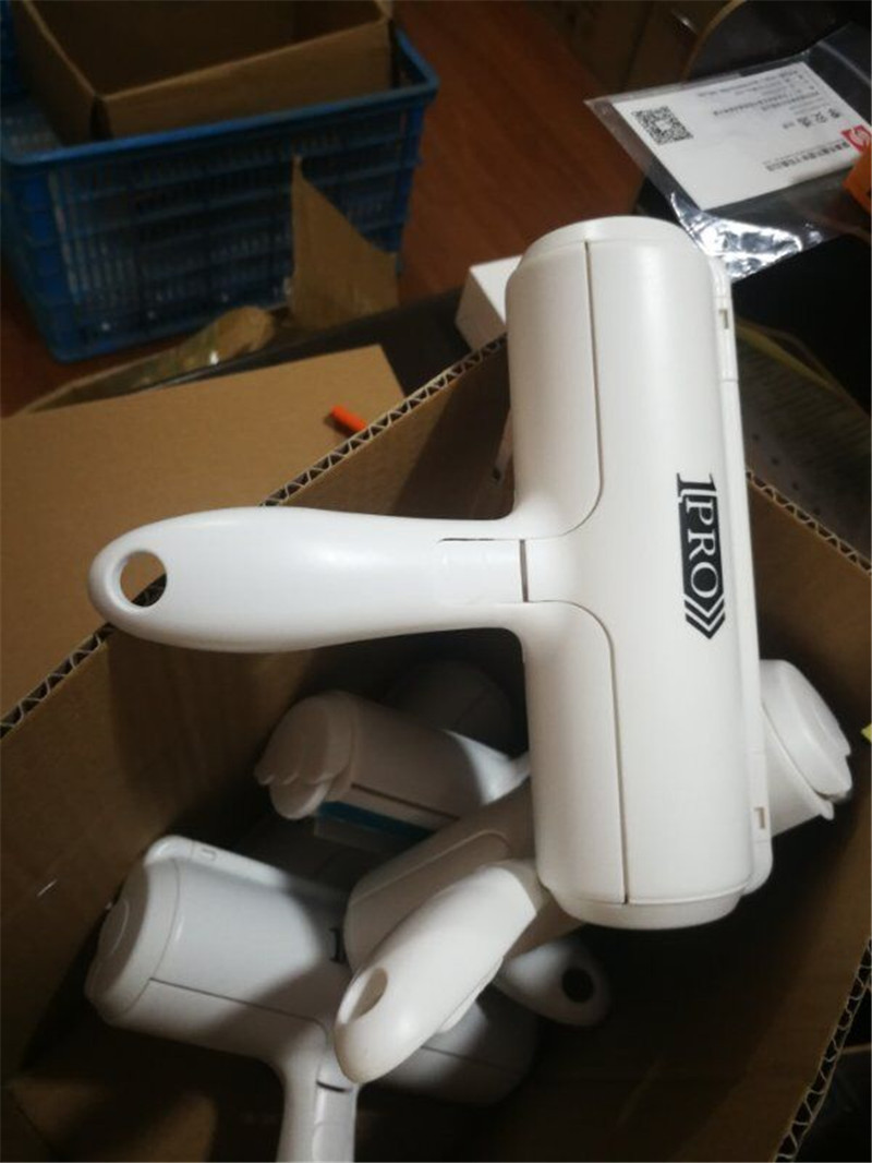 abs高品质低价格厂家直销手握式宠物除毛刷粘毛器 塑料毛发清理器