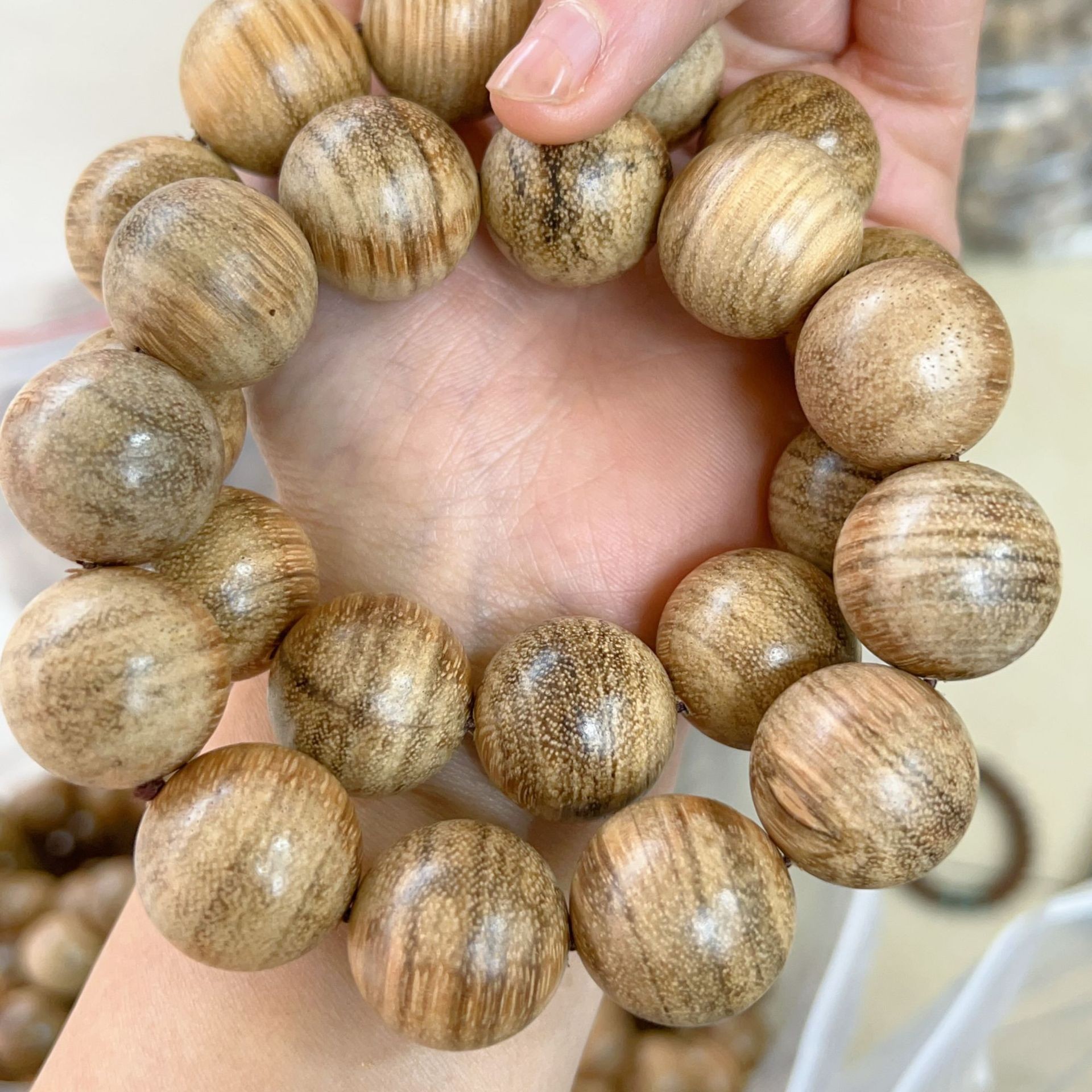 正品奶香木手串佛珠数传手链108颗文玩手串天然香木随身香味十足