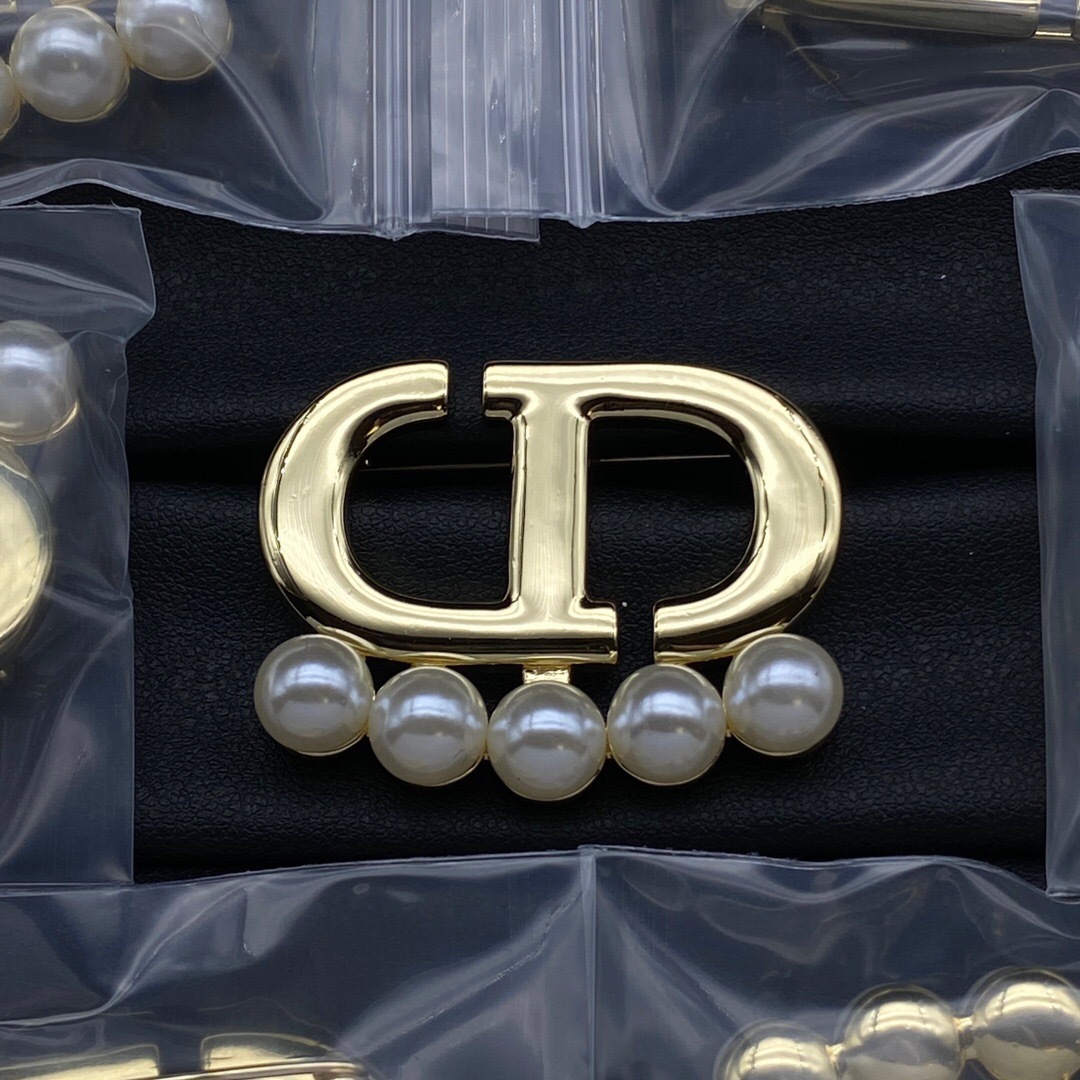 d家迪家cd字母流苏小珍珠胸针女日韩高级别针西装配饰时尚胸针女