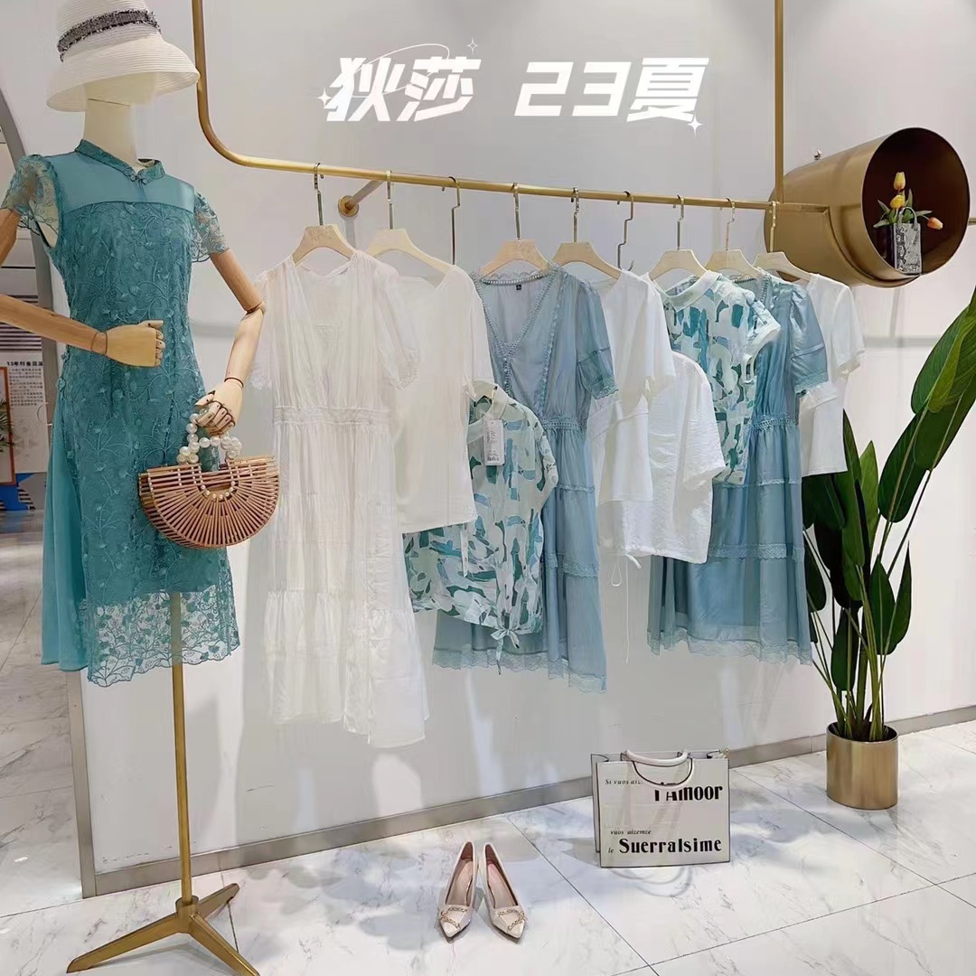 品牌折扣女装狄莎秋批发实体店电商直播货源时尚女装折扣店-阿里巴巴