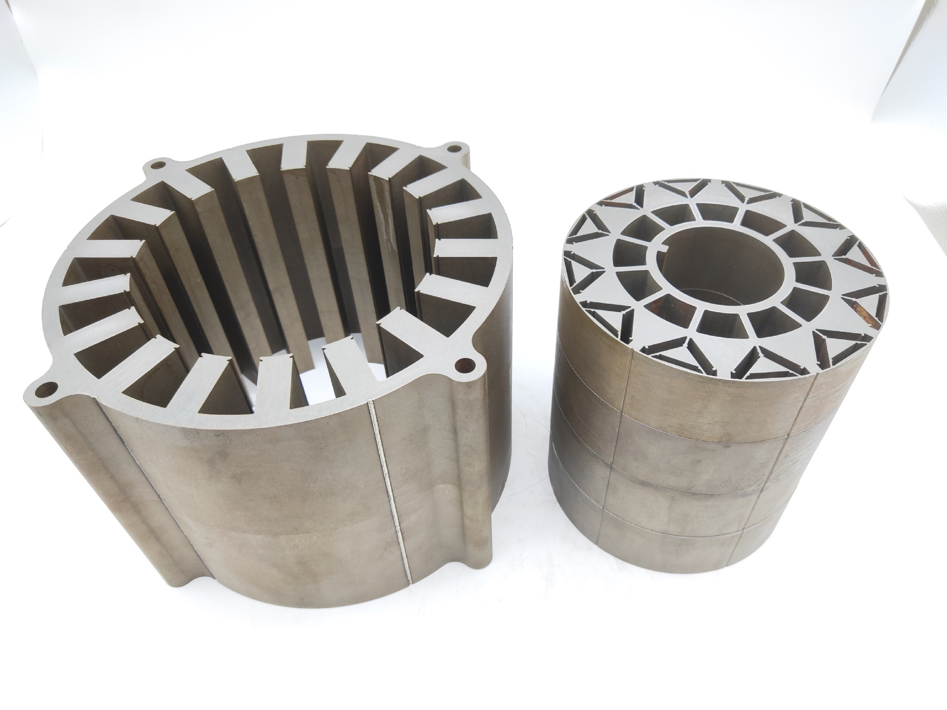 215mm胶粘新能源电机定转子,0.2毫米硅钢片线切割样品