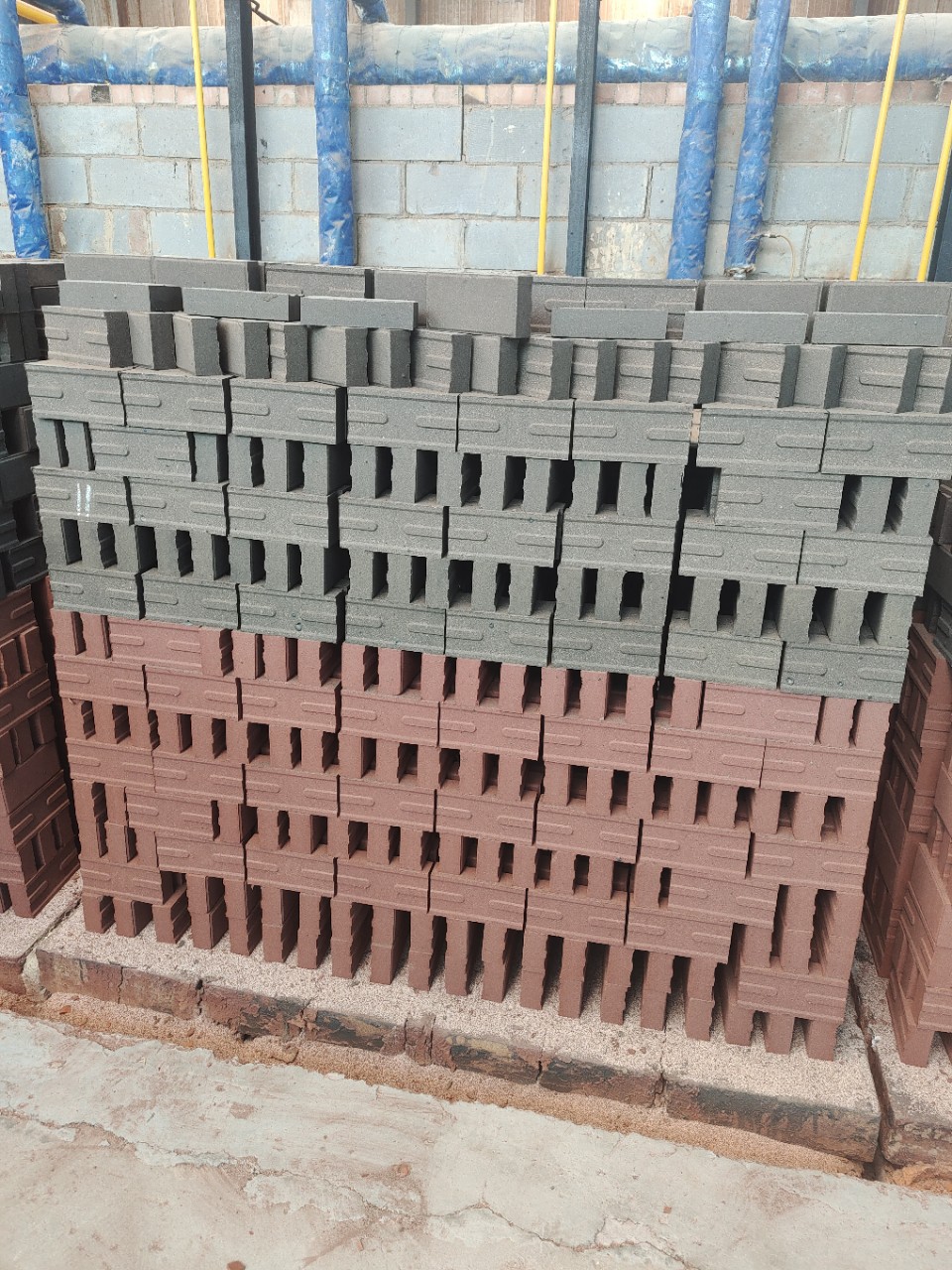 烧结砖生产厂家 陶土砖可定制抗冻通体透水山东淄博发货