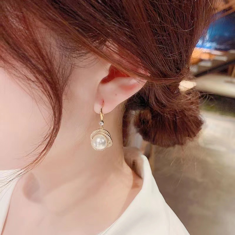 2023 New Noble Earrings Zircon Winding Faux Pearl Earrings Graceful and Fashionable Frosty Style Earrings High-Grade Ear