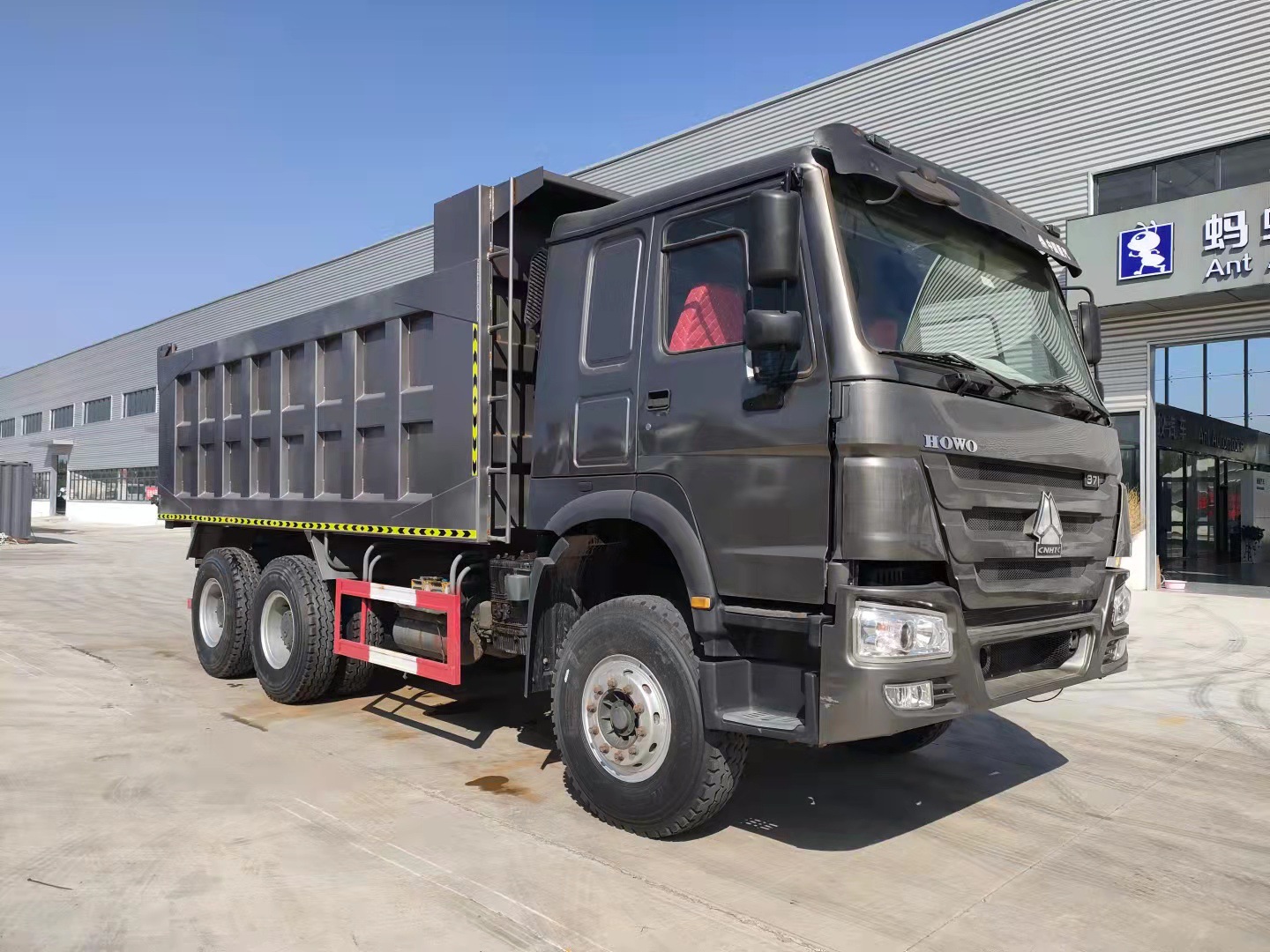 出口中国重汽集团豪沃6*4自卸卡车howo二手自卸翻斗车375马力