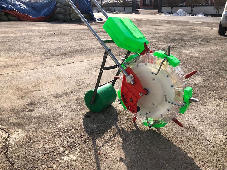 新款手推式滚轮玉米花生大黄豆角播种机精播机点播多功能种植机器