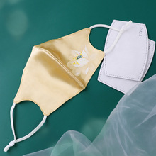 桑蚕丝口罩透气显脸小防尘可插滤片水洗原创古风手绘汉服面罩