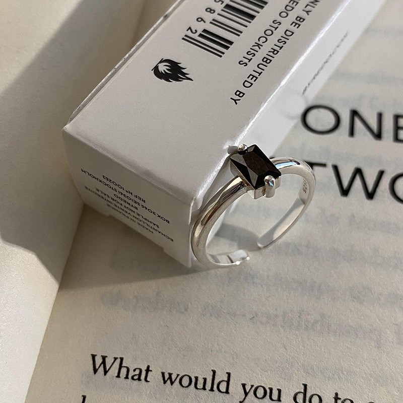 Xiaohong Book Blogger Same Style Accessories Ring Niche Design High-Grade Elastic Rope Broken Silver Ring Female Simple Style