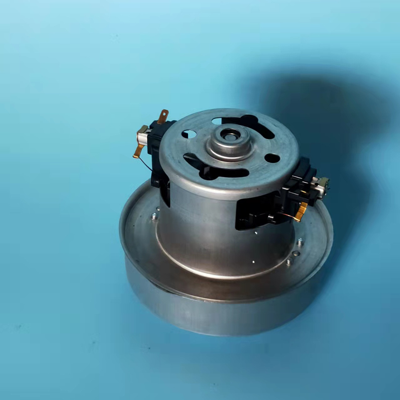 现货供应酒店商务楼房务静音吸尘器v20/v15配件真空马达电机1200w