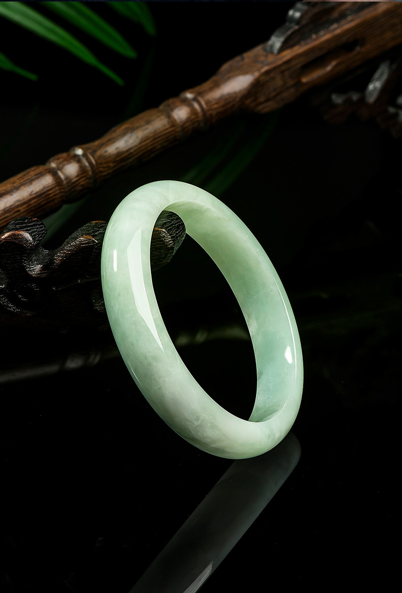 周大生 玉镯翡翠手镯芙蓉种白底平安镯新品玉镯女款送礼佳品 翡翠