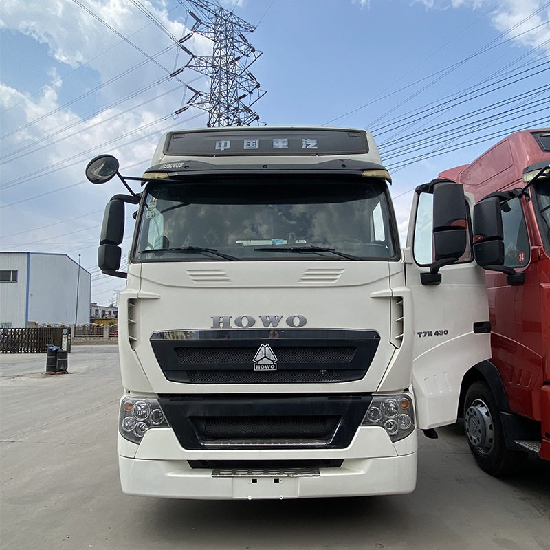 厂家出售出口豪沃cng牵引车 6*4重型卡车 420马力拖拉机拖车头