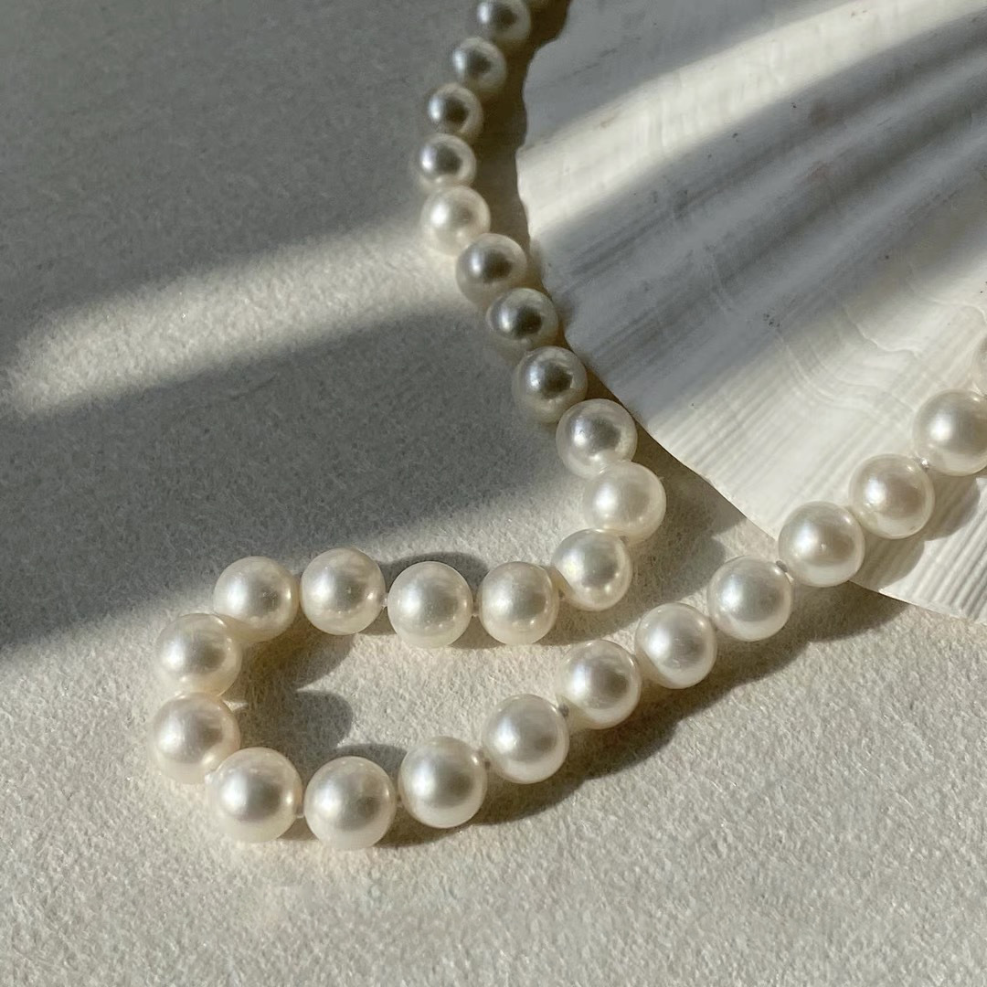 Ins Blogger Procurement Service of Korean Products Fever Same Style High-Grade Female Summer Retro Shi Home Perfect Circle Pearl Shell Necklace Clavicle Chain