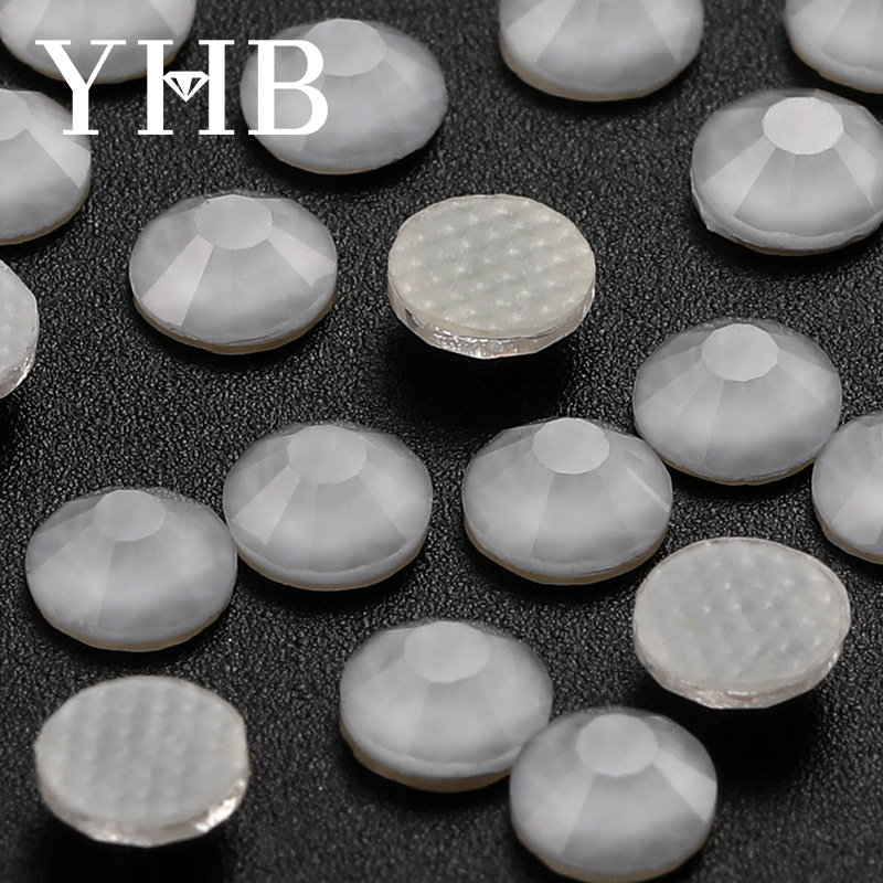 Factory Yhb Wholesale New Crystal Pink Gray Glass Hot Drilling Nail Clothing Accessories Flat Bottom with Glue Rhinestone 4mm