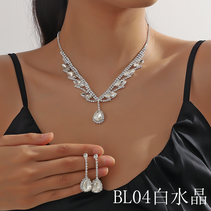 Cross-Border Supply Best Seller in Europe and America Bridal Necklace Set High-End All-Match Crystal Color Clavicle Chain Two-Piece Earrings Set