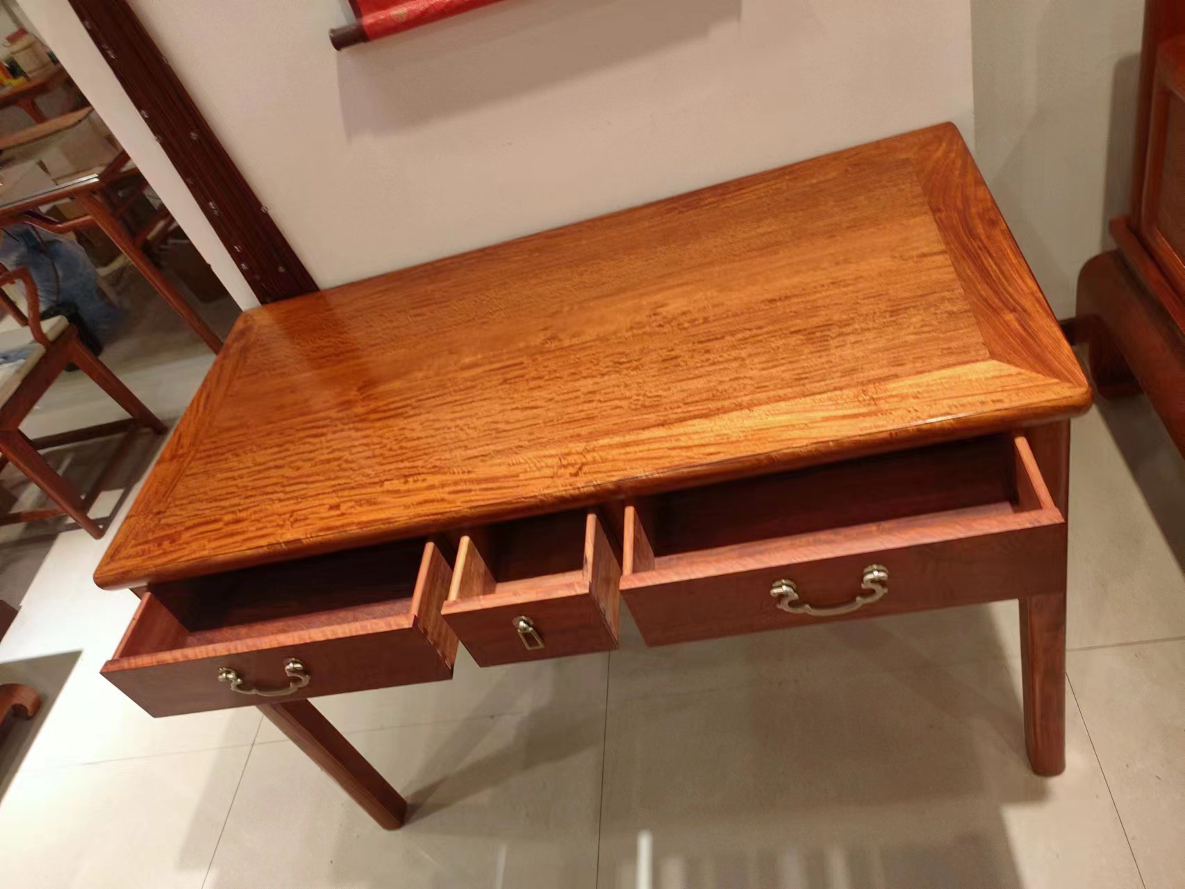 厂家直销 缅花书桌红木家具大果紫檀桌子书房办公学习实木水波纹