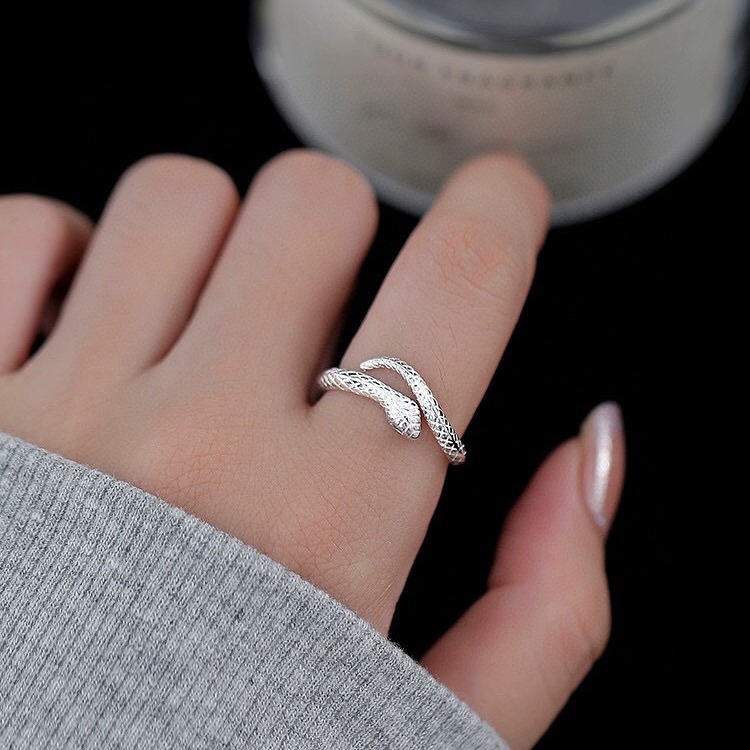 银佳银饰 足银990 小灵蛇时尚戒指 绿眼睛 时尚潮流 精品一件代发