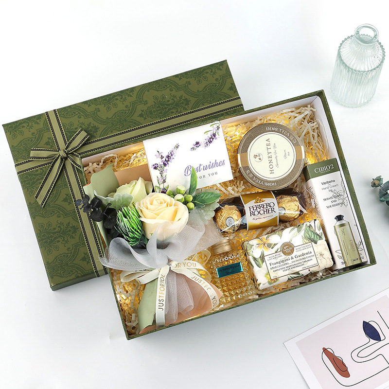 伴手礼女伴娘伴郎回礼礼品高端实用婚礼礼盒装走心成品喜茶新娘批